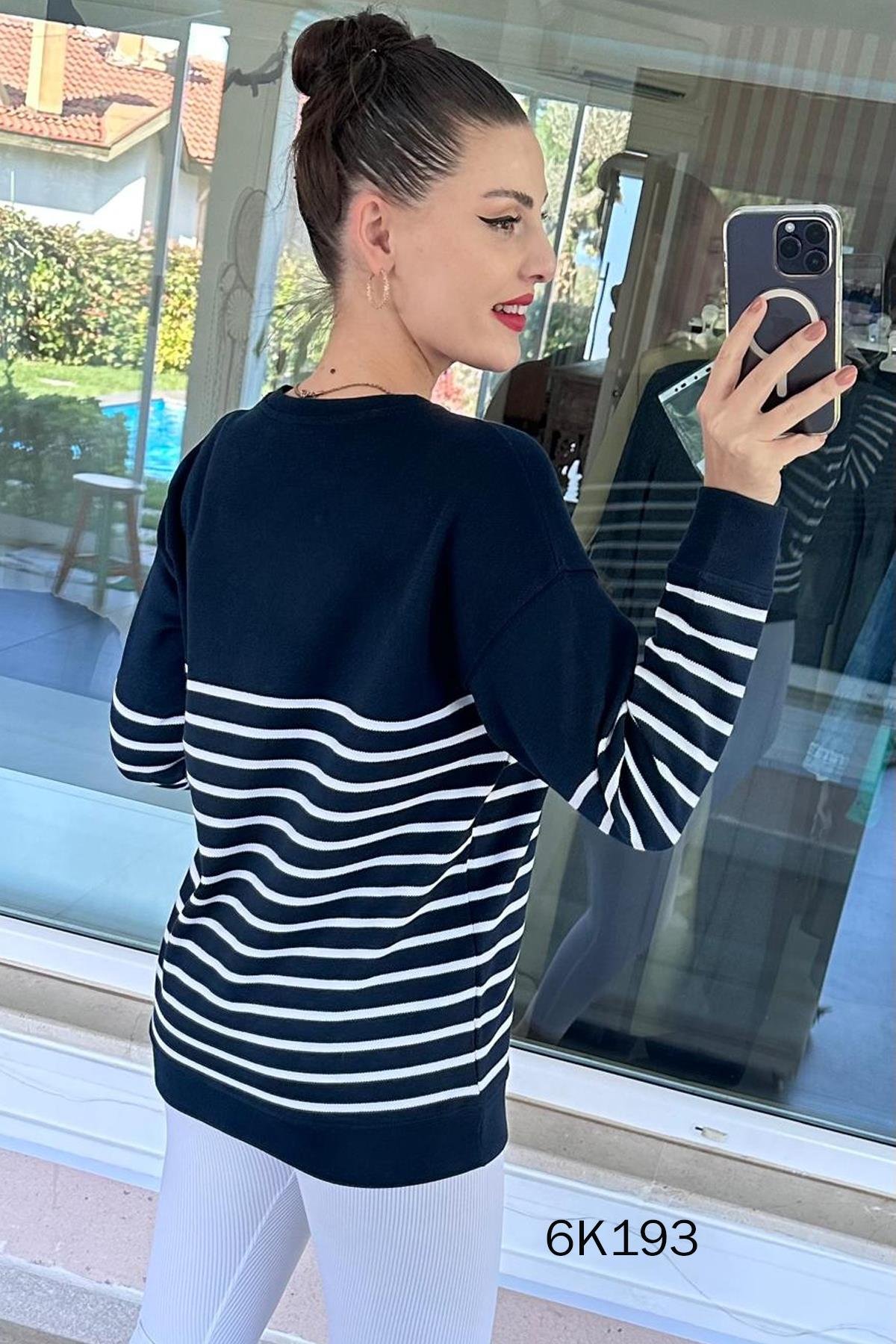 Bisiklet Yaka Çizgili Triko Bluz