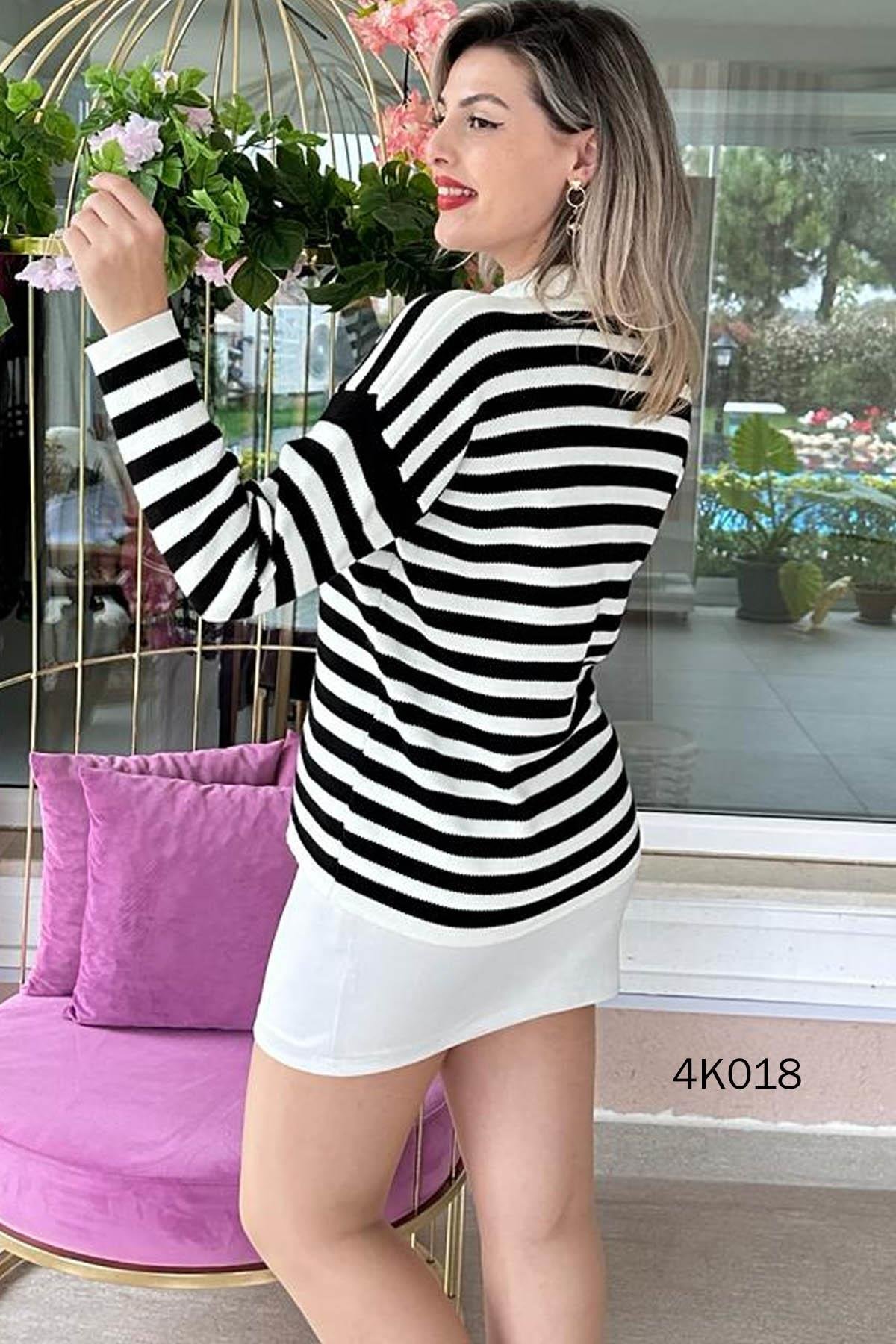 Çizgili Polo Yaka Triko Bluz