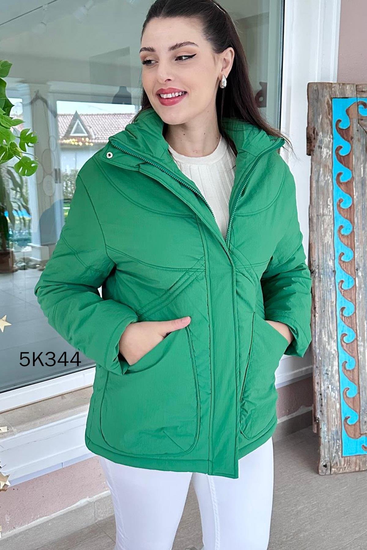 Dik Yaka Şişme Mont