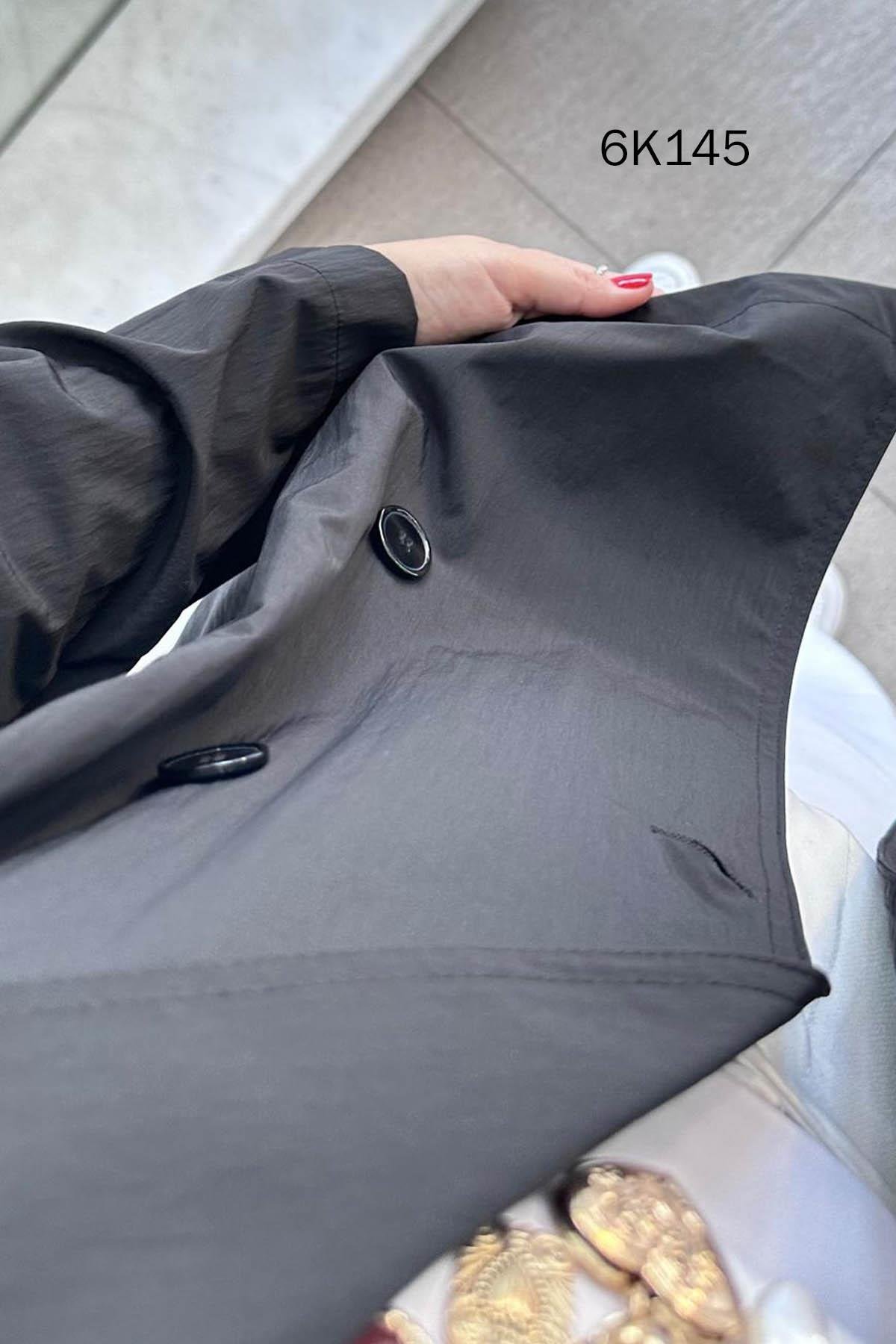 Düğmeli Kısa Trençkot