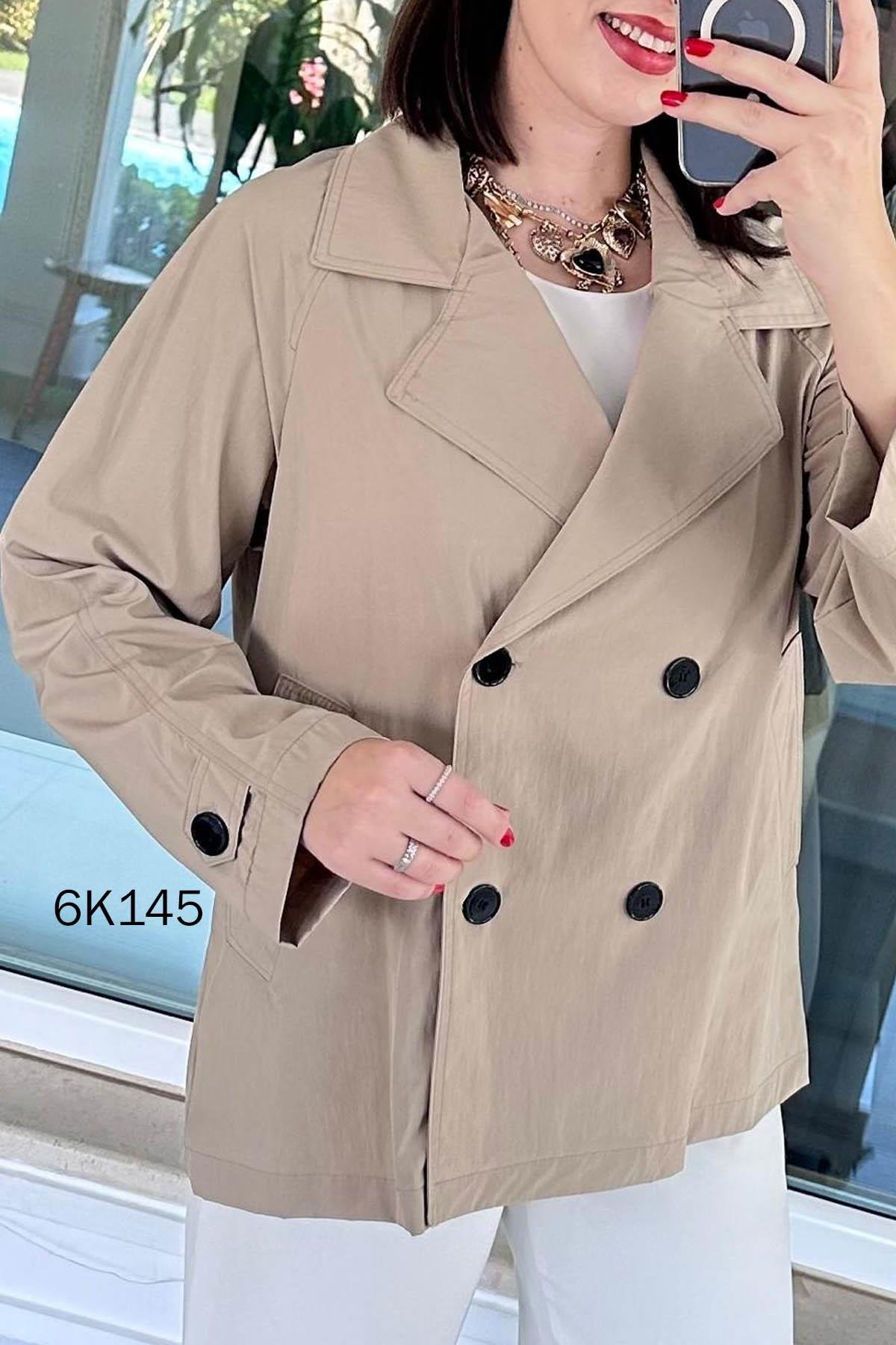 Düğmeli Kısa Trençkot