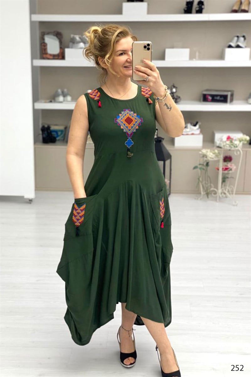 Etnik Desenli Elbise