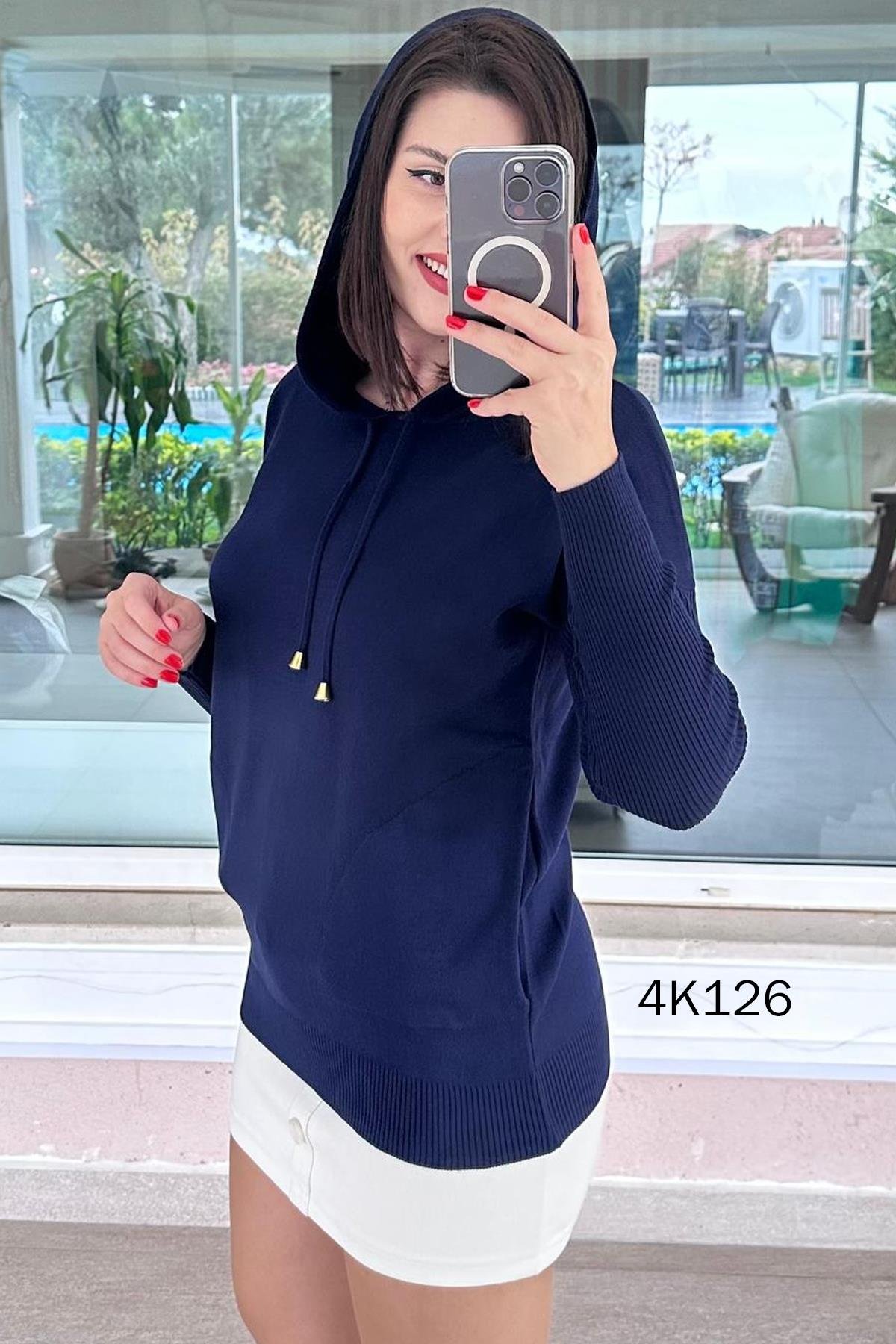 Kapşonlu Triko Bluz