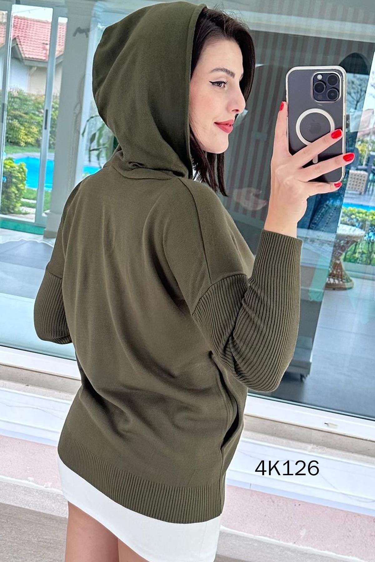 Kapşonlu Triko Bluz