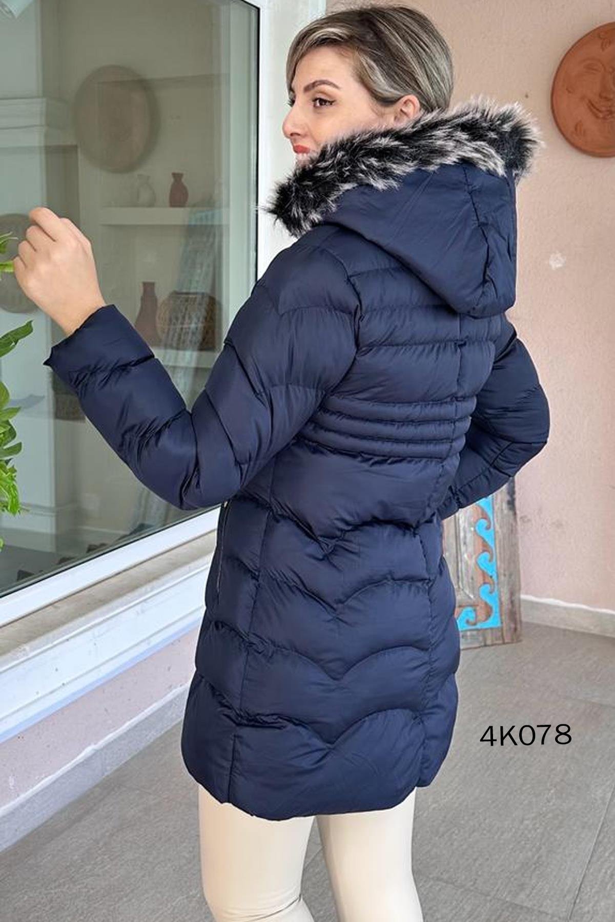 Kapşonlu Uzun Şişme Mont