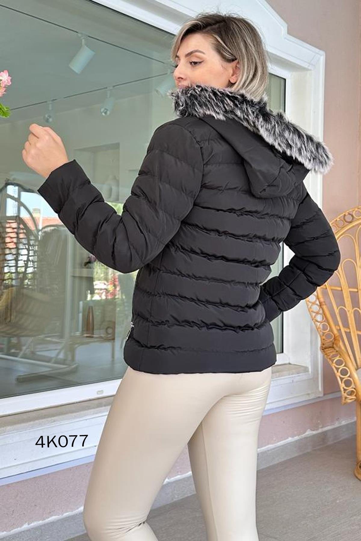 Kapşonu Çıkarılabilir Kısa Şişme Mont