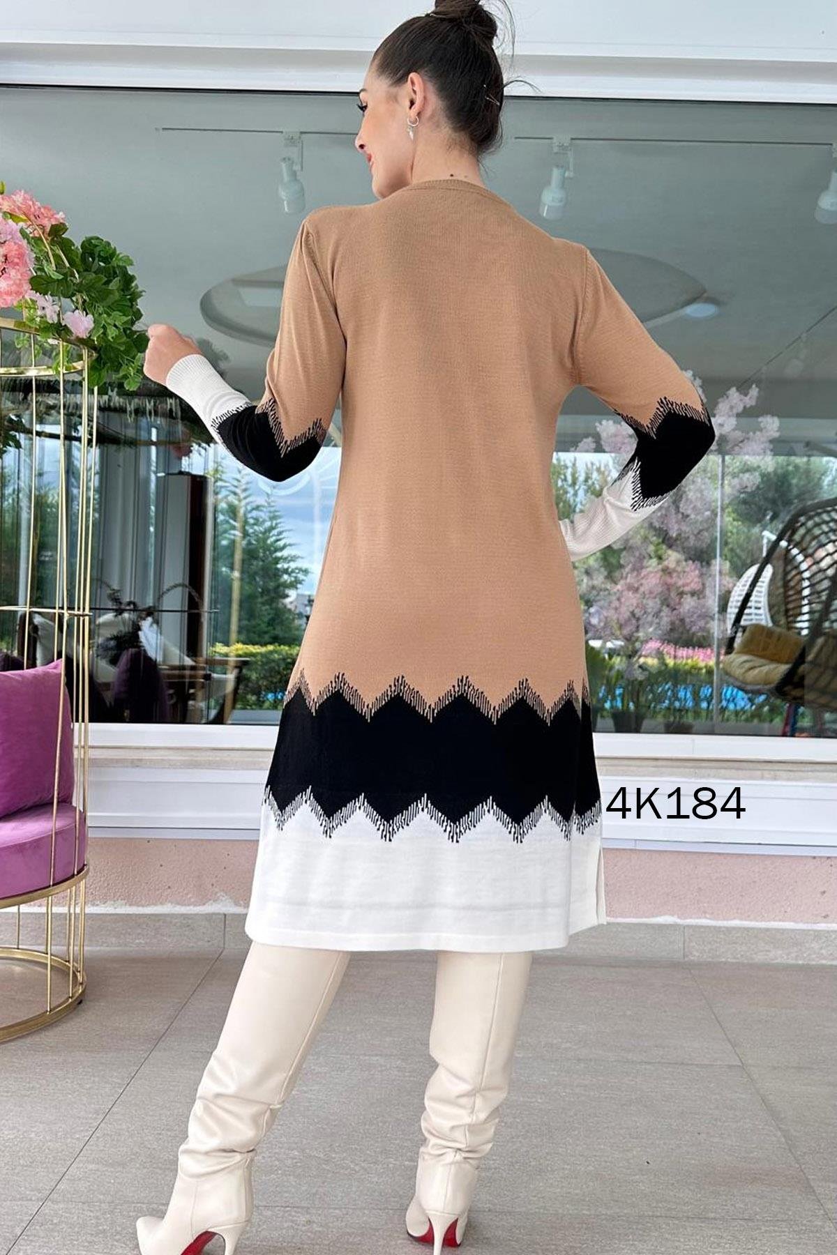 Kolye Hediyeli Triko Elbise