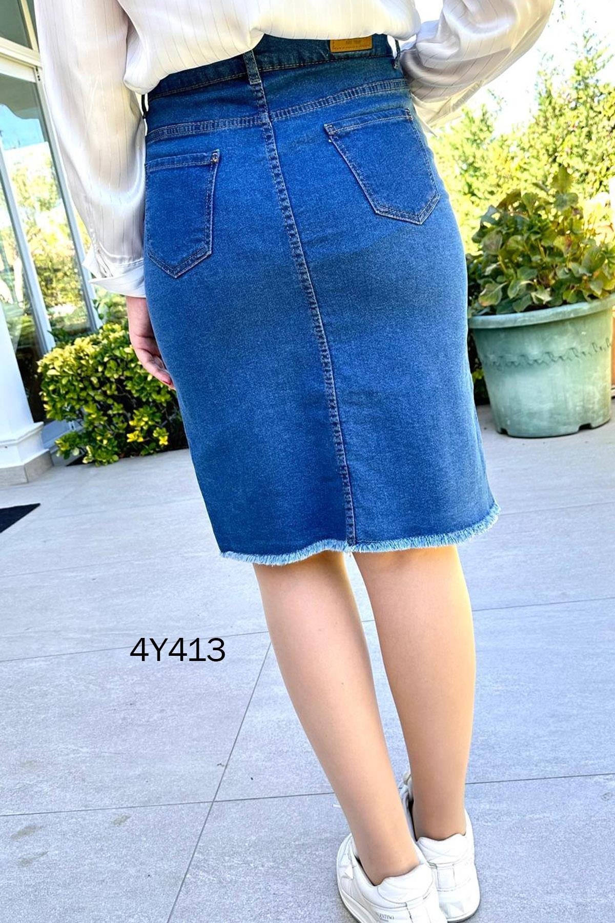 Likralı Diz Boy Kırık Beyaz Kot Etek