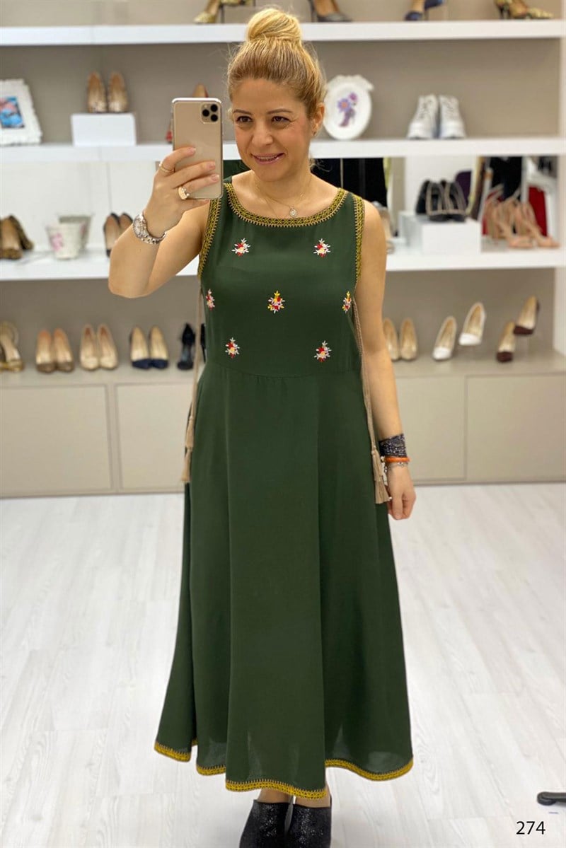 Nakışlı Elbise