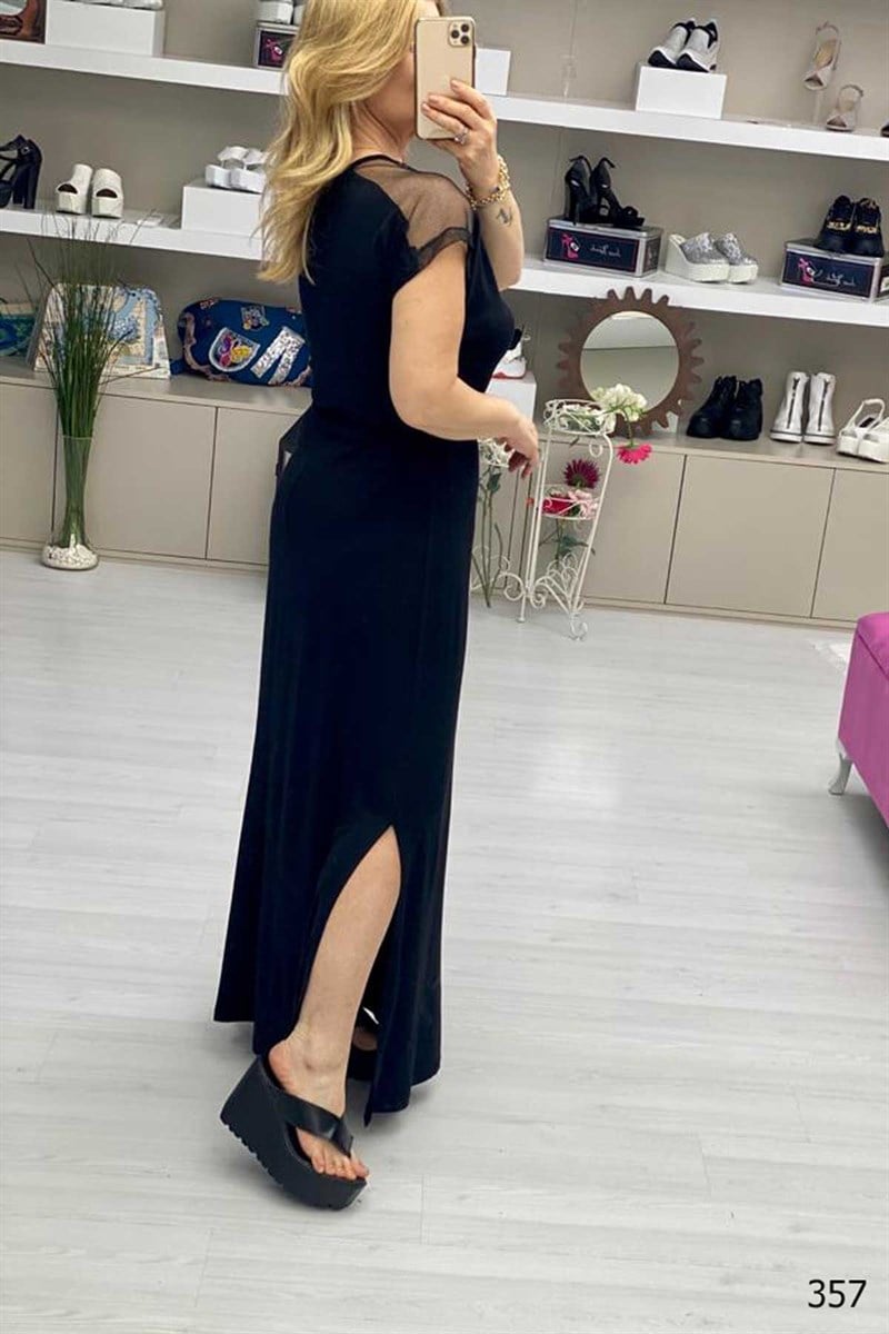 Omuzları Fileli Elbise