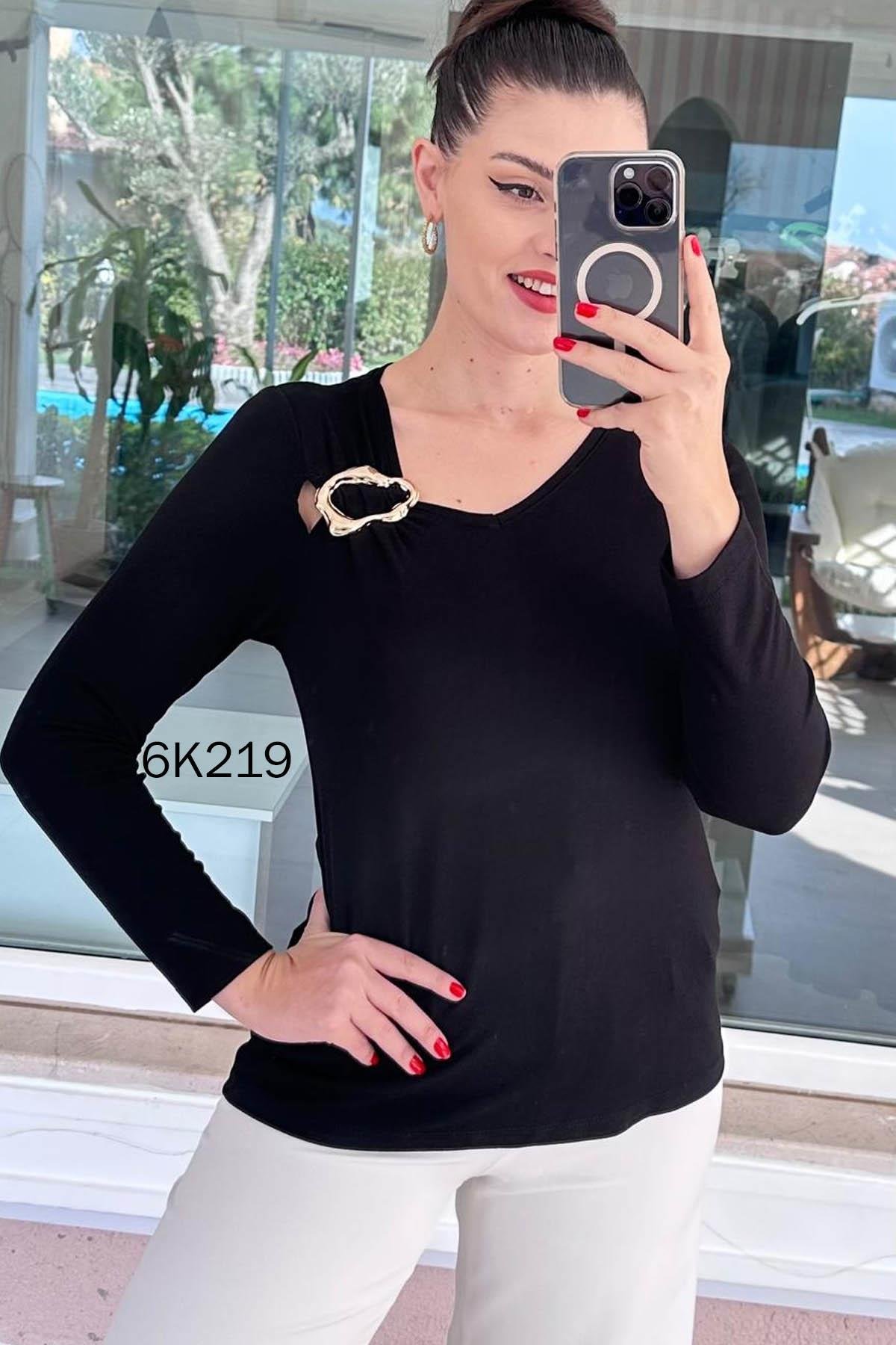 Omuzu Tokalı Çilek Bluz