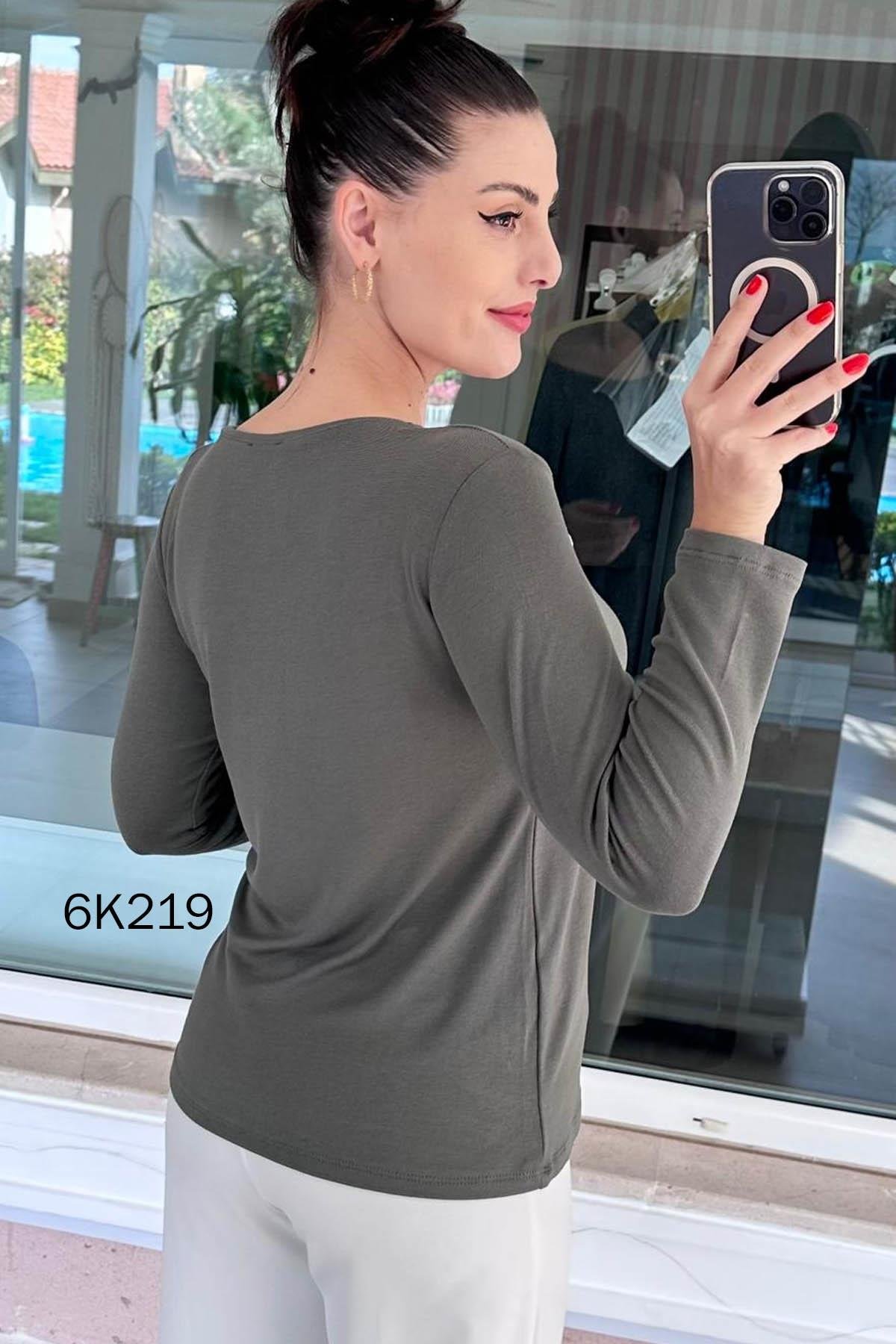 Omuzu Tokalı Çilek Bluz