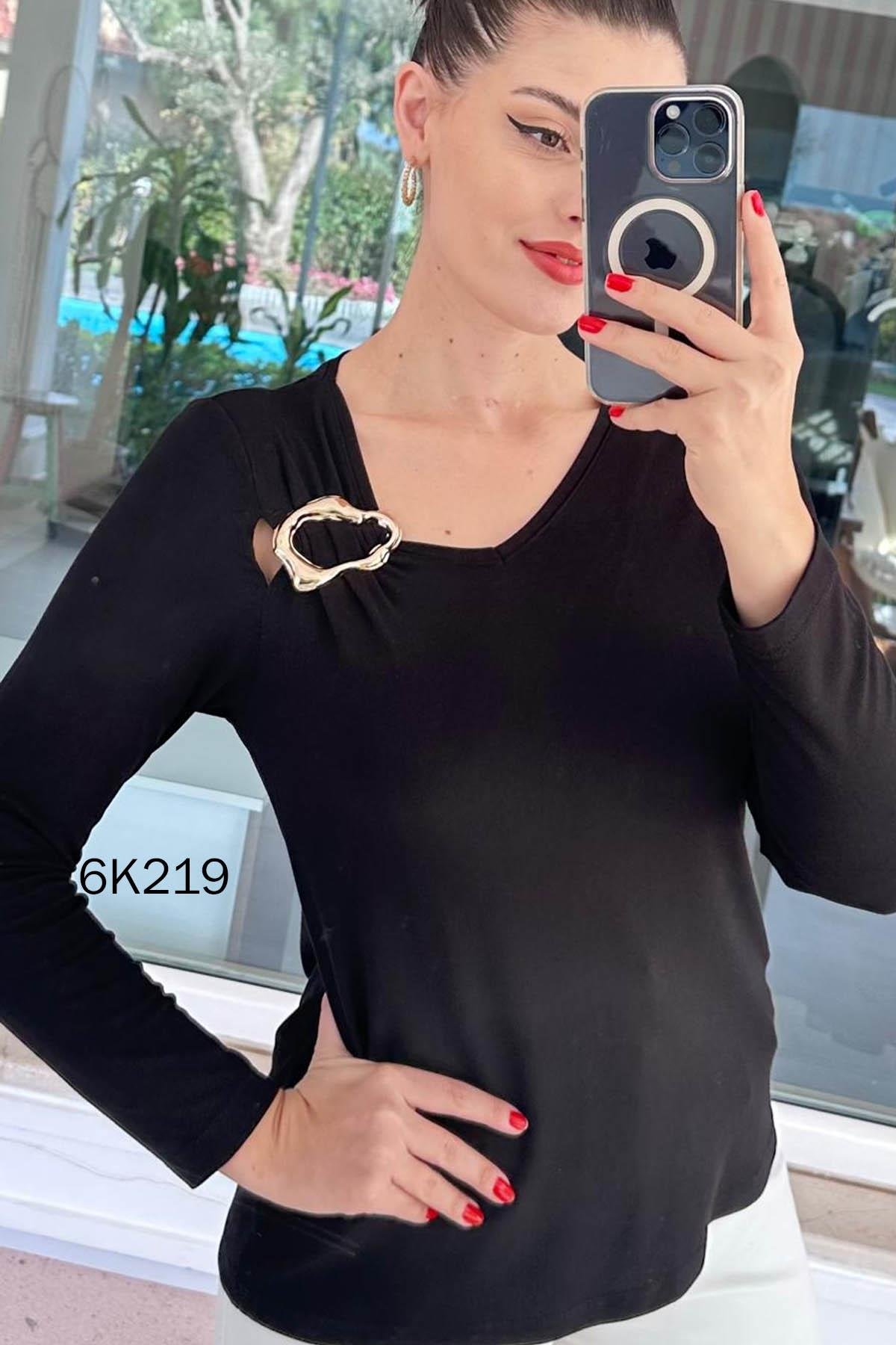 Omuzu Tokalı Çilek Bluz