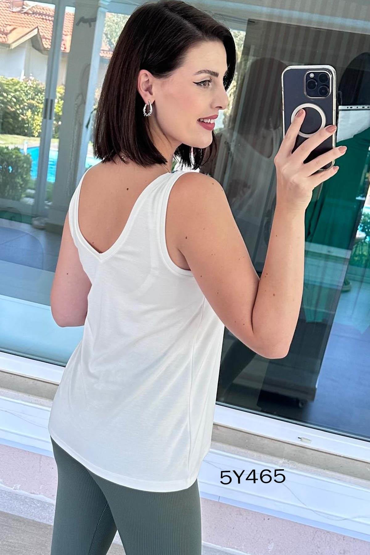 Ön Arka V Yaka Atlet