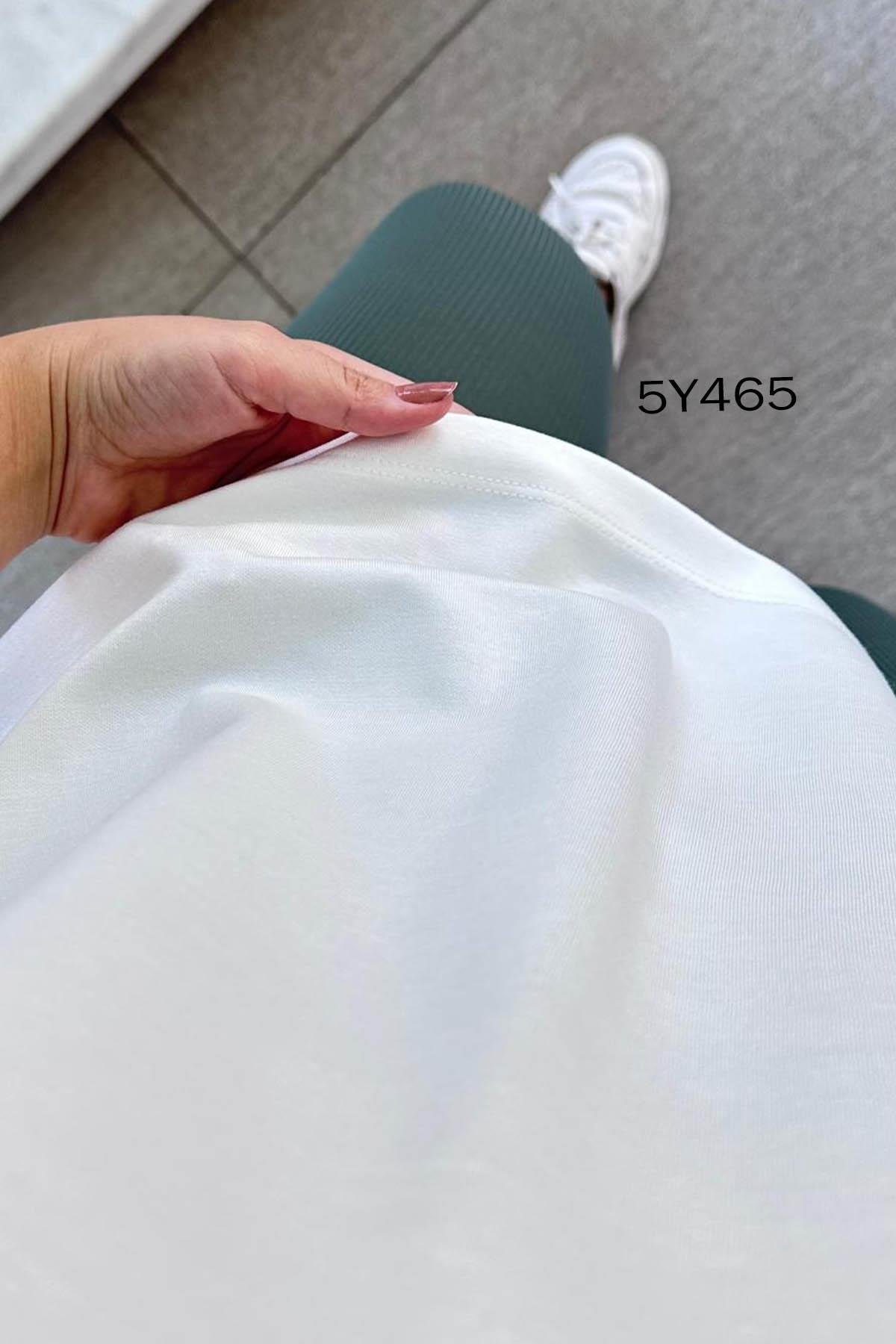 Ön Arka V Yaka Atlet