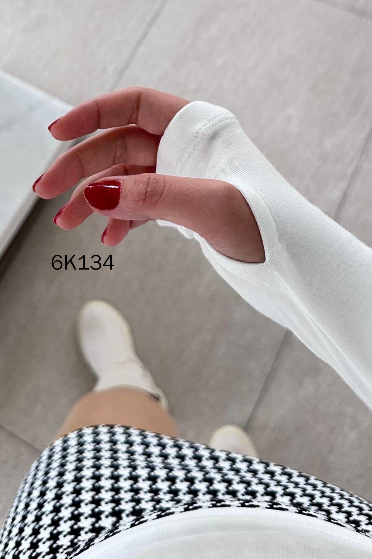 Parmak Geçmeli Likralı Kumaş Body