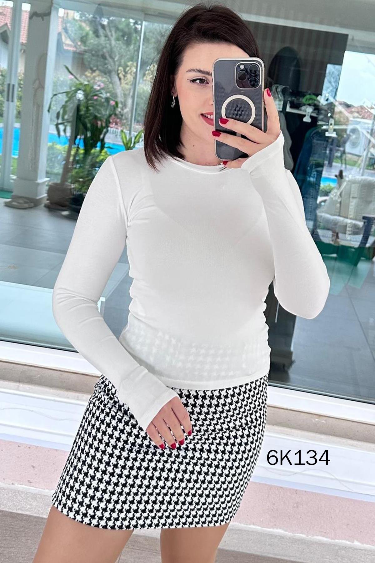 Parmak Geçmeli Likralı Kumaş Body