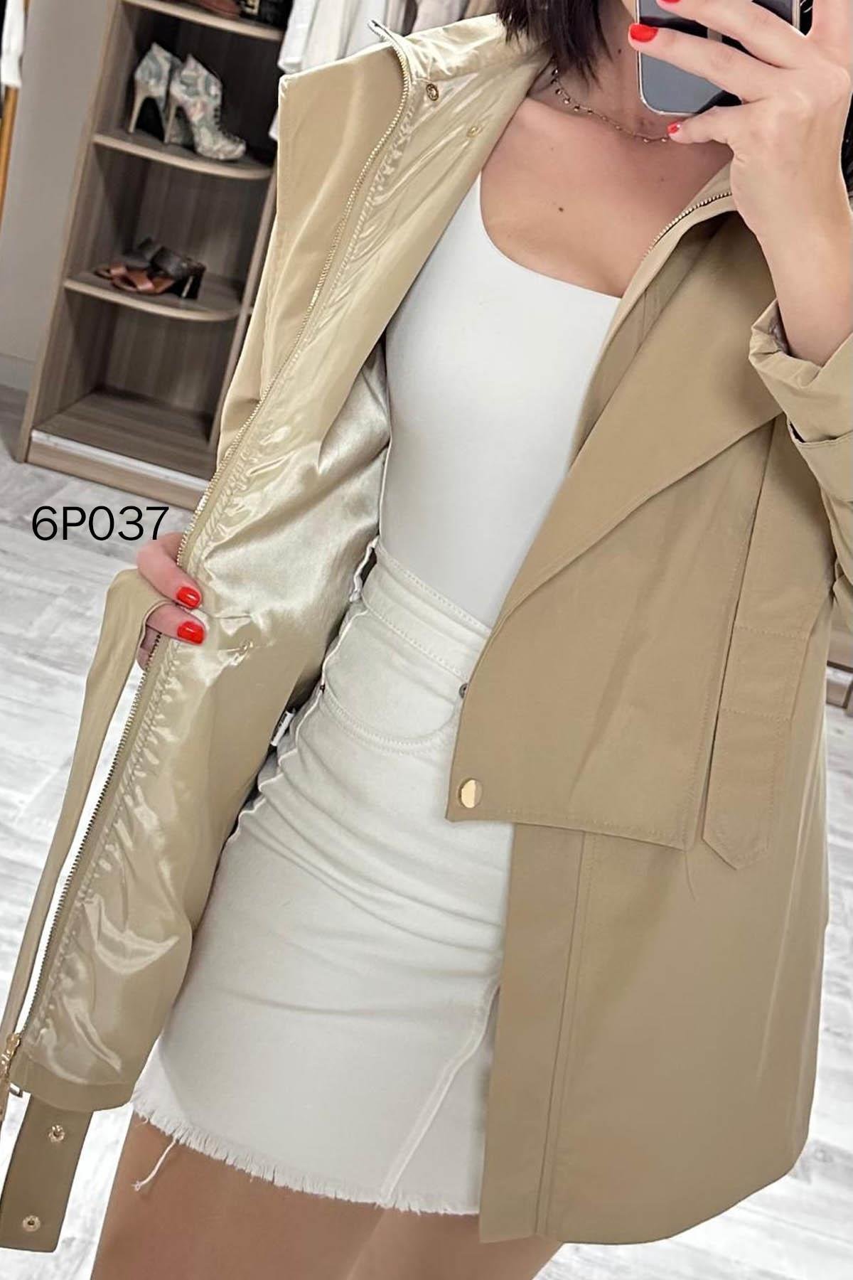 Prive Seri Çıtçıt Kemerli Kısa Trençkot