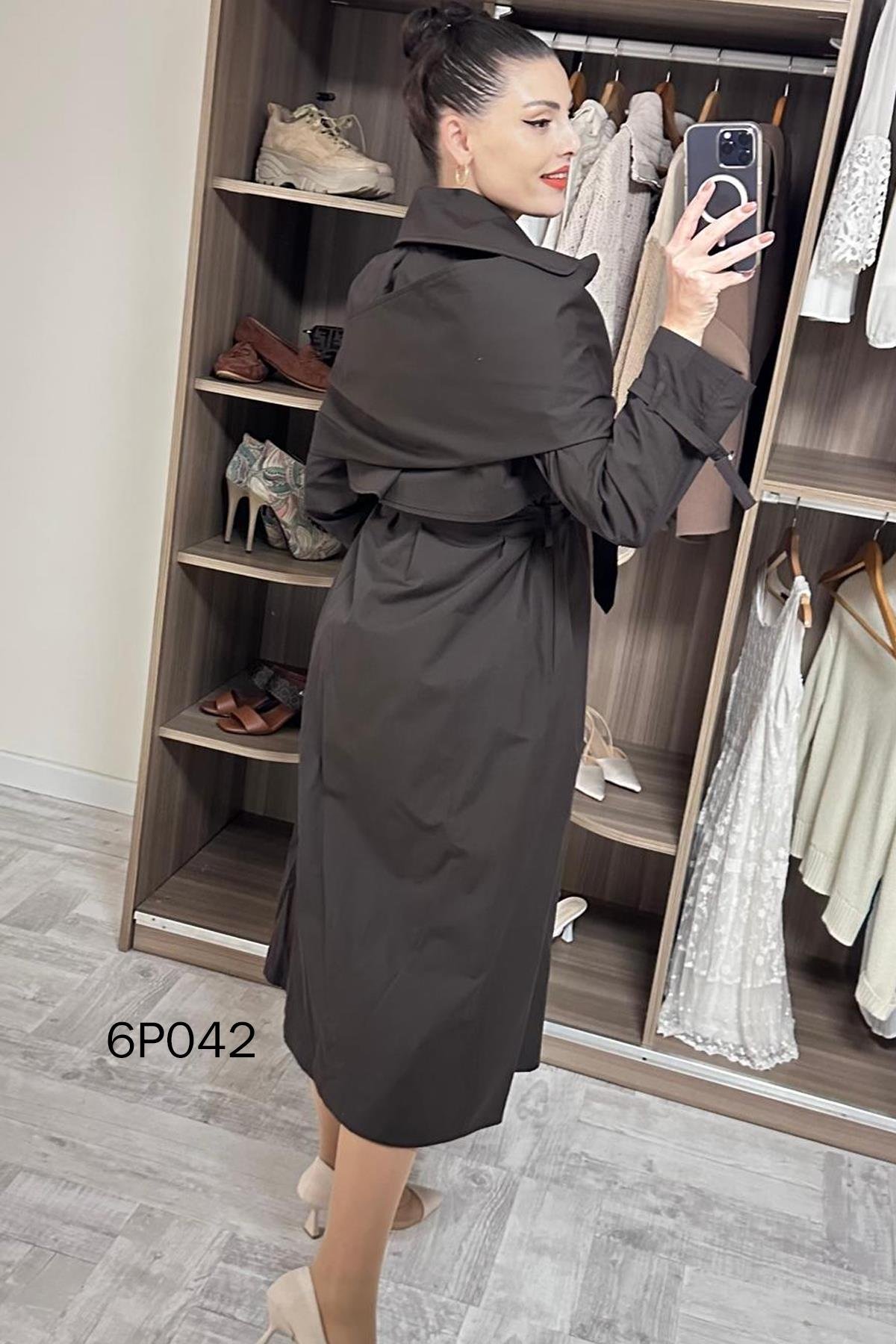 Prive Seri Şal Detay Trençkot