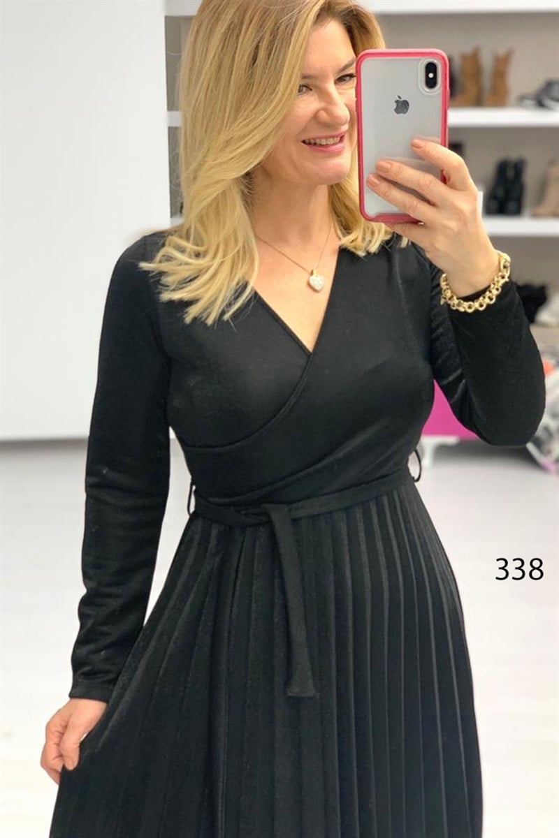 Sim Detaylı Kruvaze Pilise Elbise