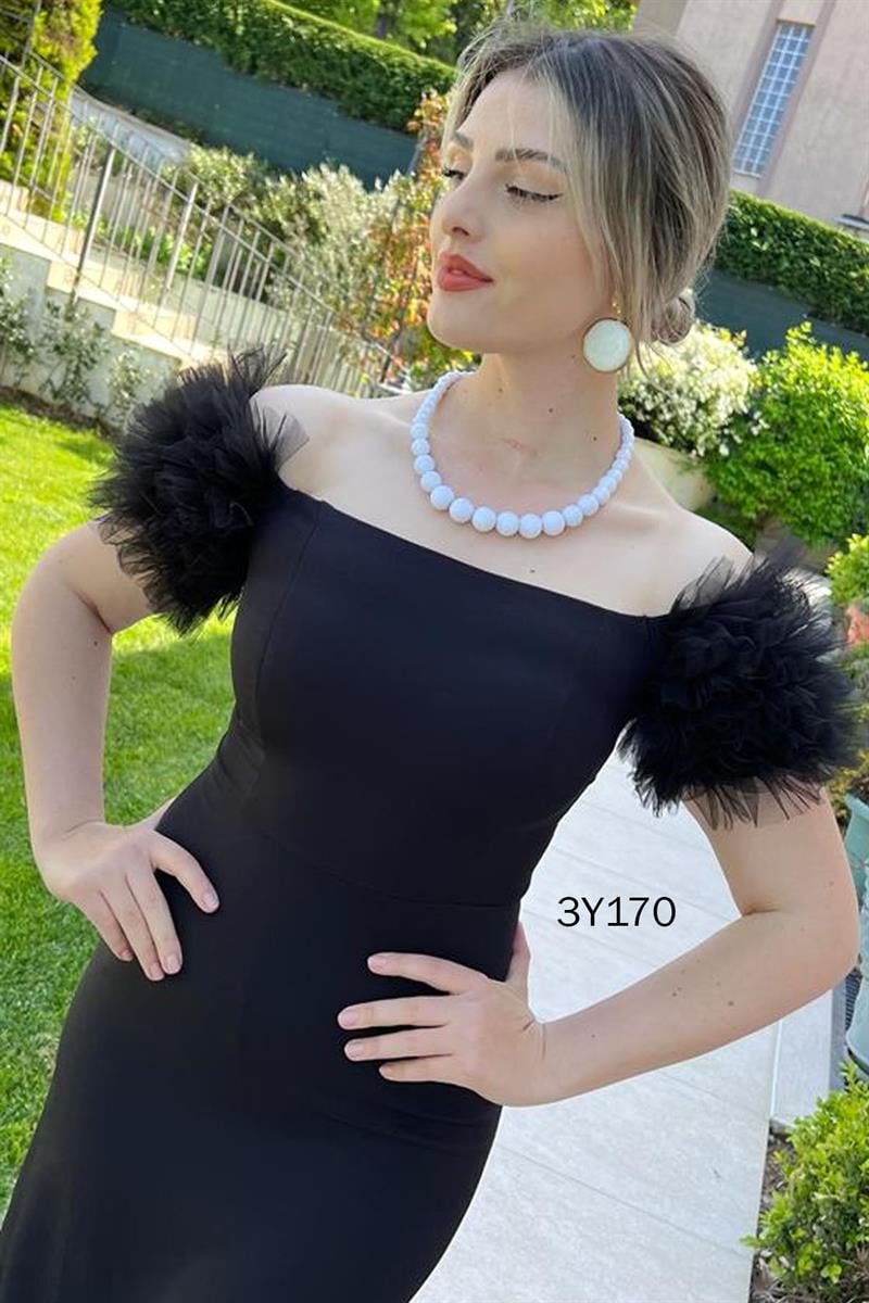 Straplez Yaka Fırfır Kollu Abiye Elbise