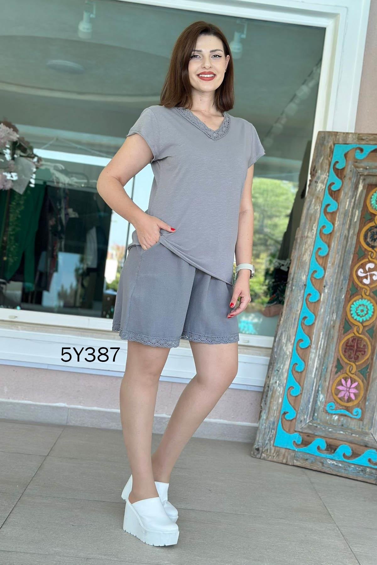 V Yaka Güpür Detay Pamuklu Süprem Bluz