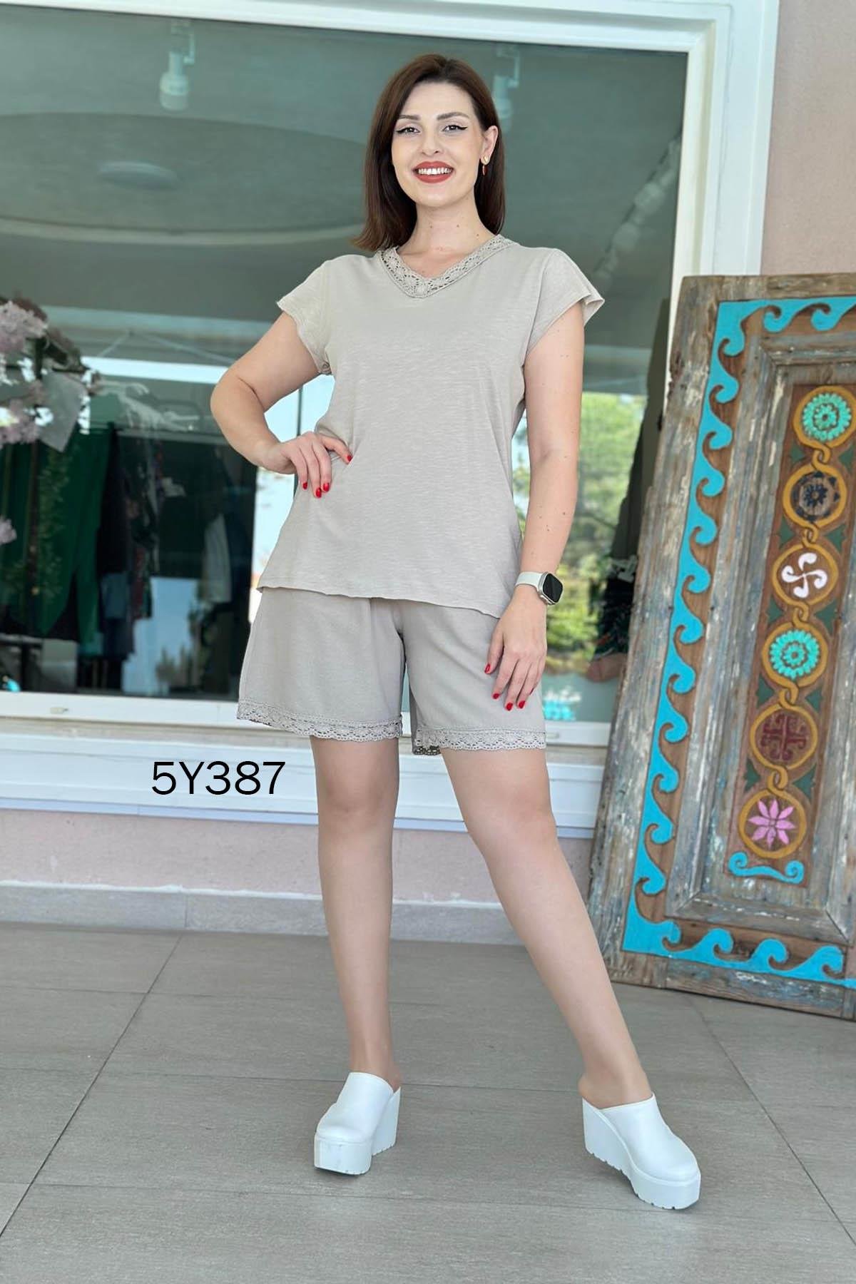 V Yaka Güpür Detay Pamuklu Süprem Bluz