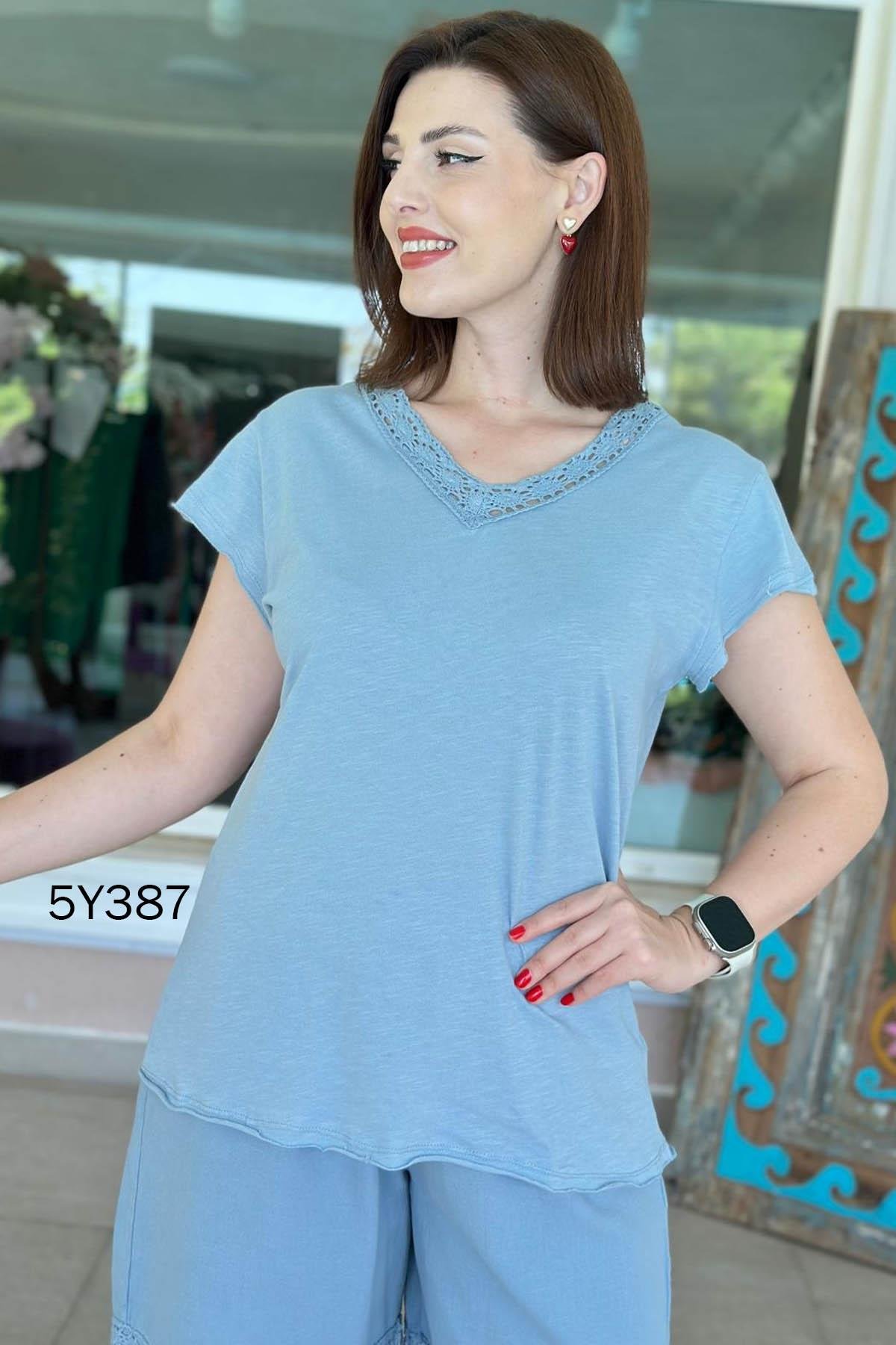 V Yaka Güpür Detay Pamuklu Süprem Bluz