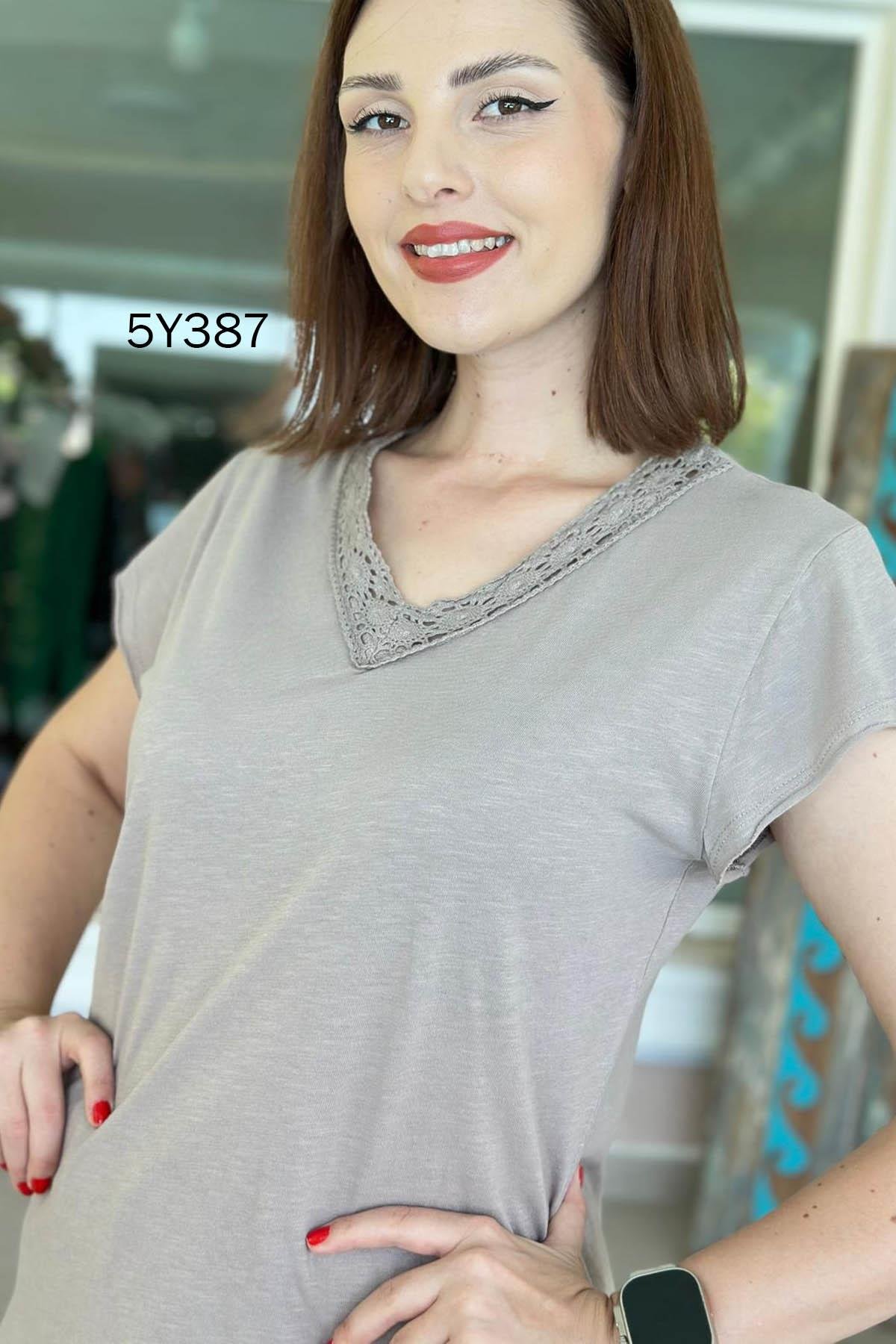 V Yaka Güpür Detay Pamuklu Süprem Bluz