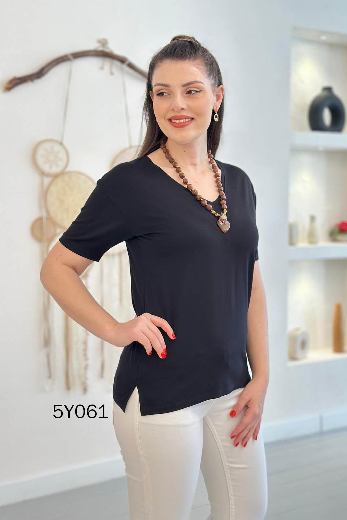 V Yaka Yırtmaçlı Viskon Tshirt