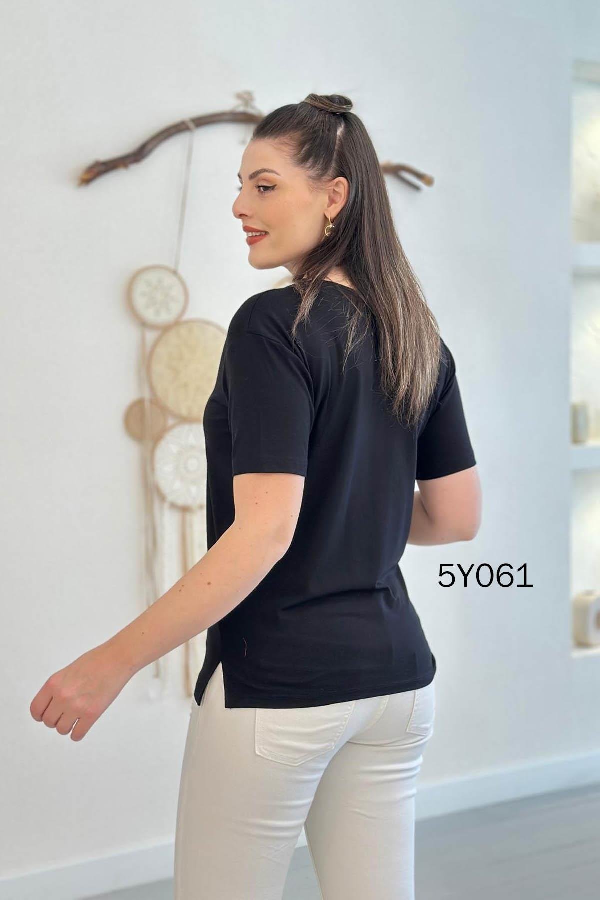 V Yaka Yırtmaçlı Viskon Tshirt