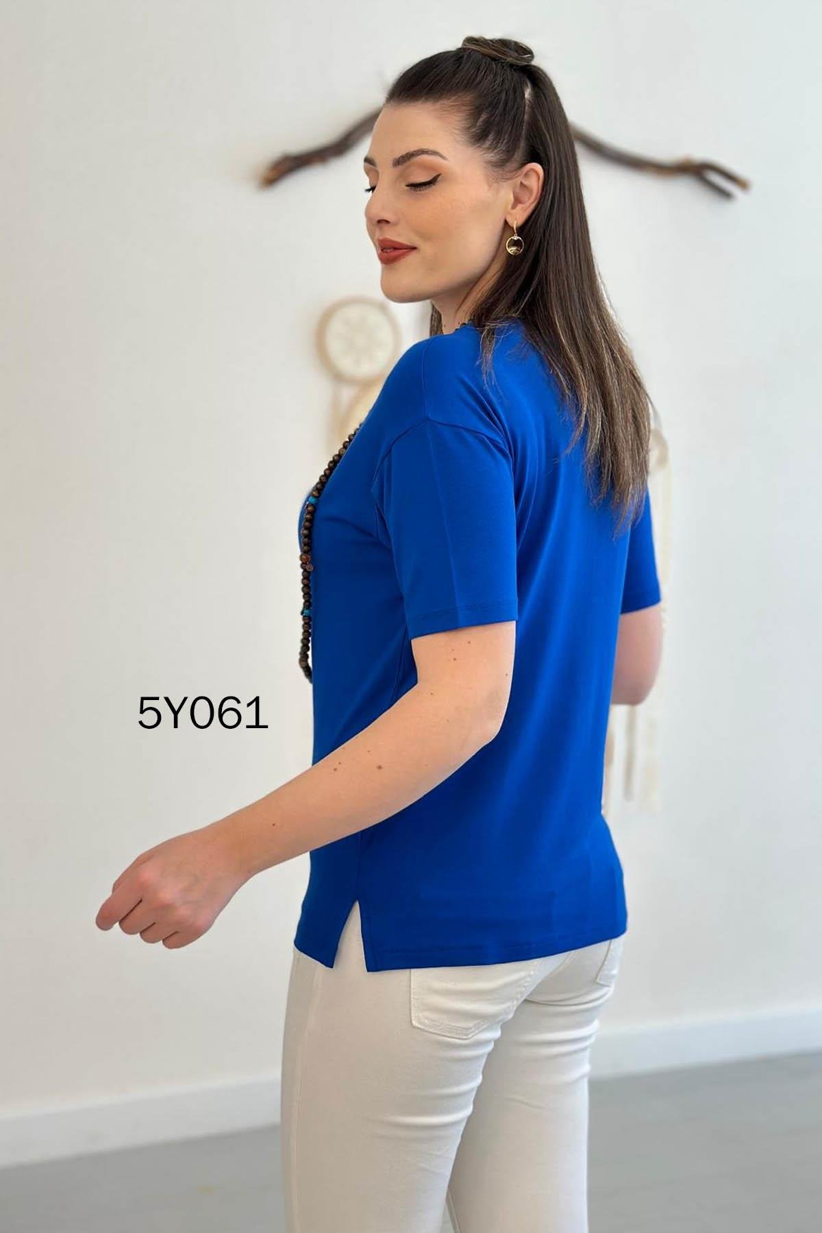 V Yaka Yırtmaçlı Viskon Tshirt