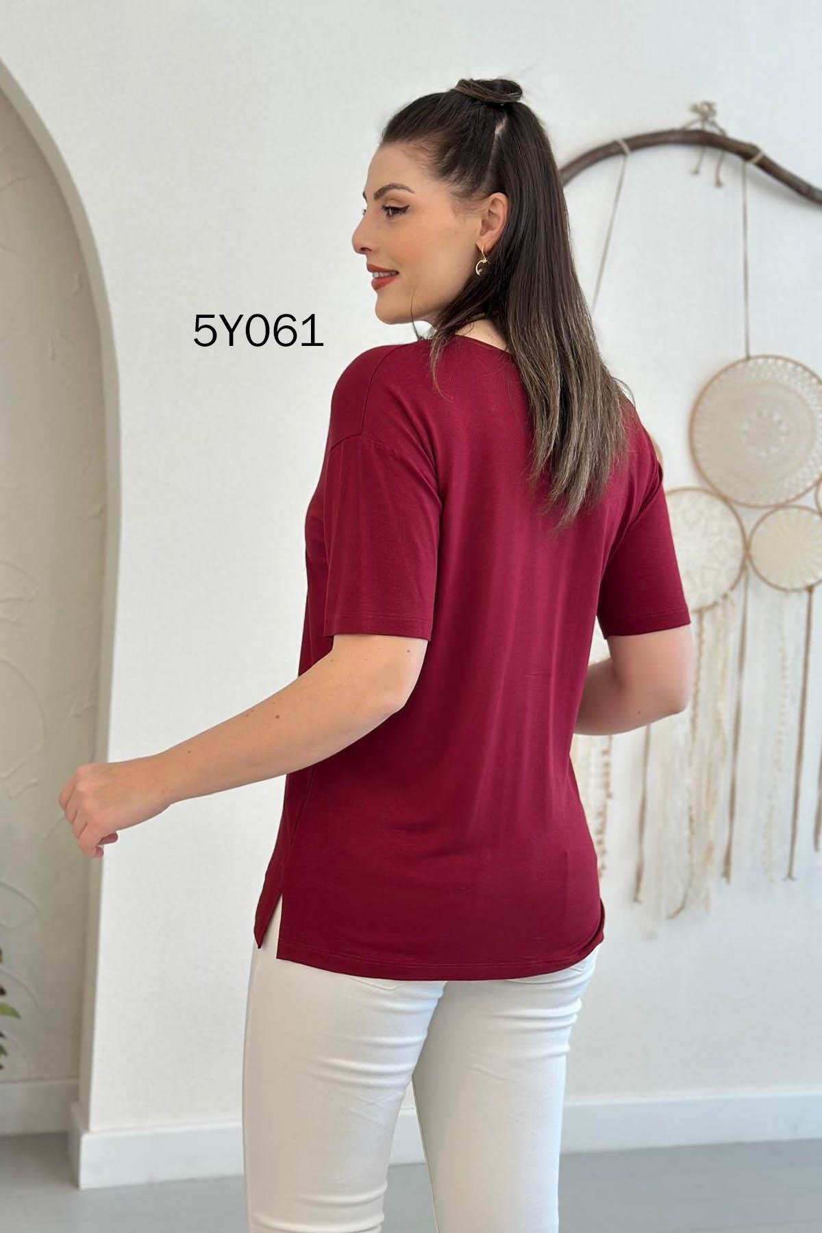 V Yaka Yırtmaçlı Viskon Tshirt