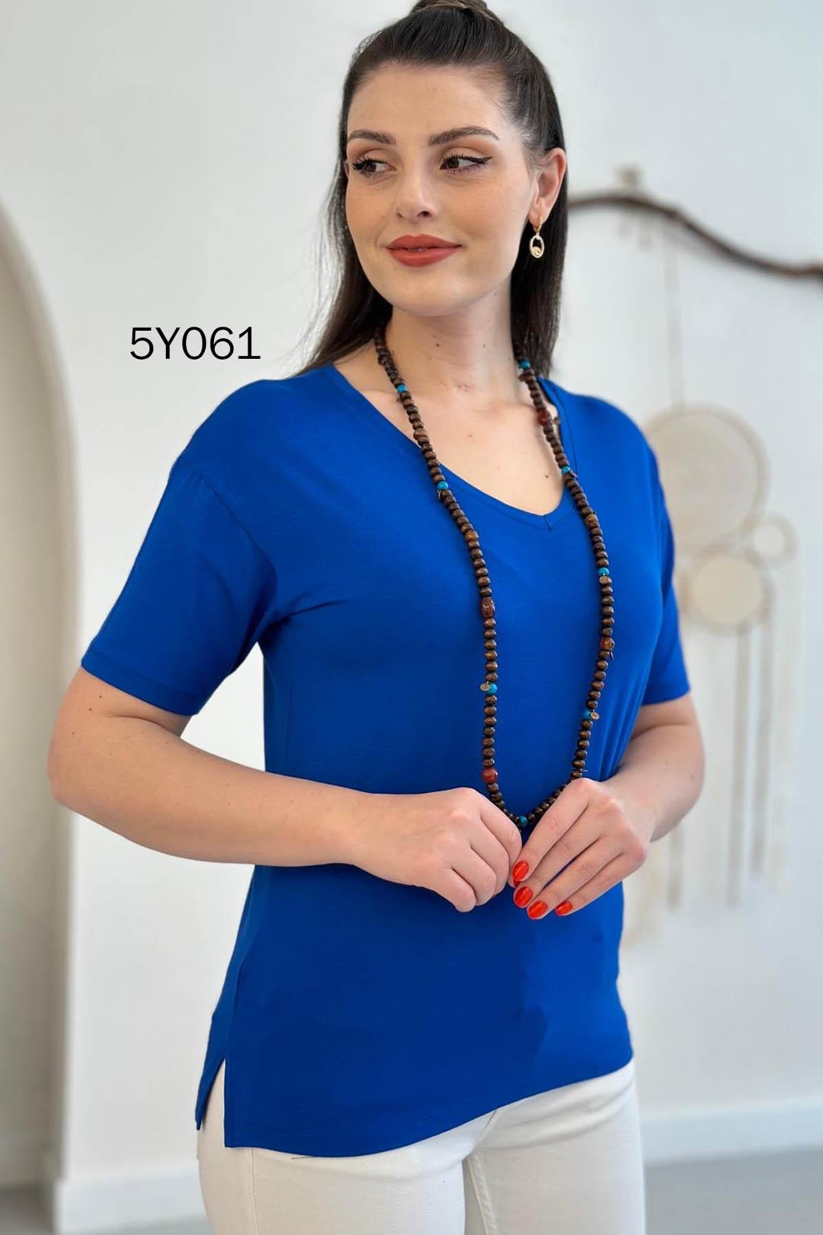 V Yaka Yırtmaçlı Viskon Tshirt