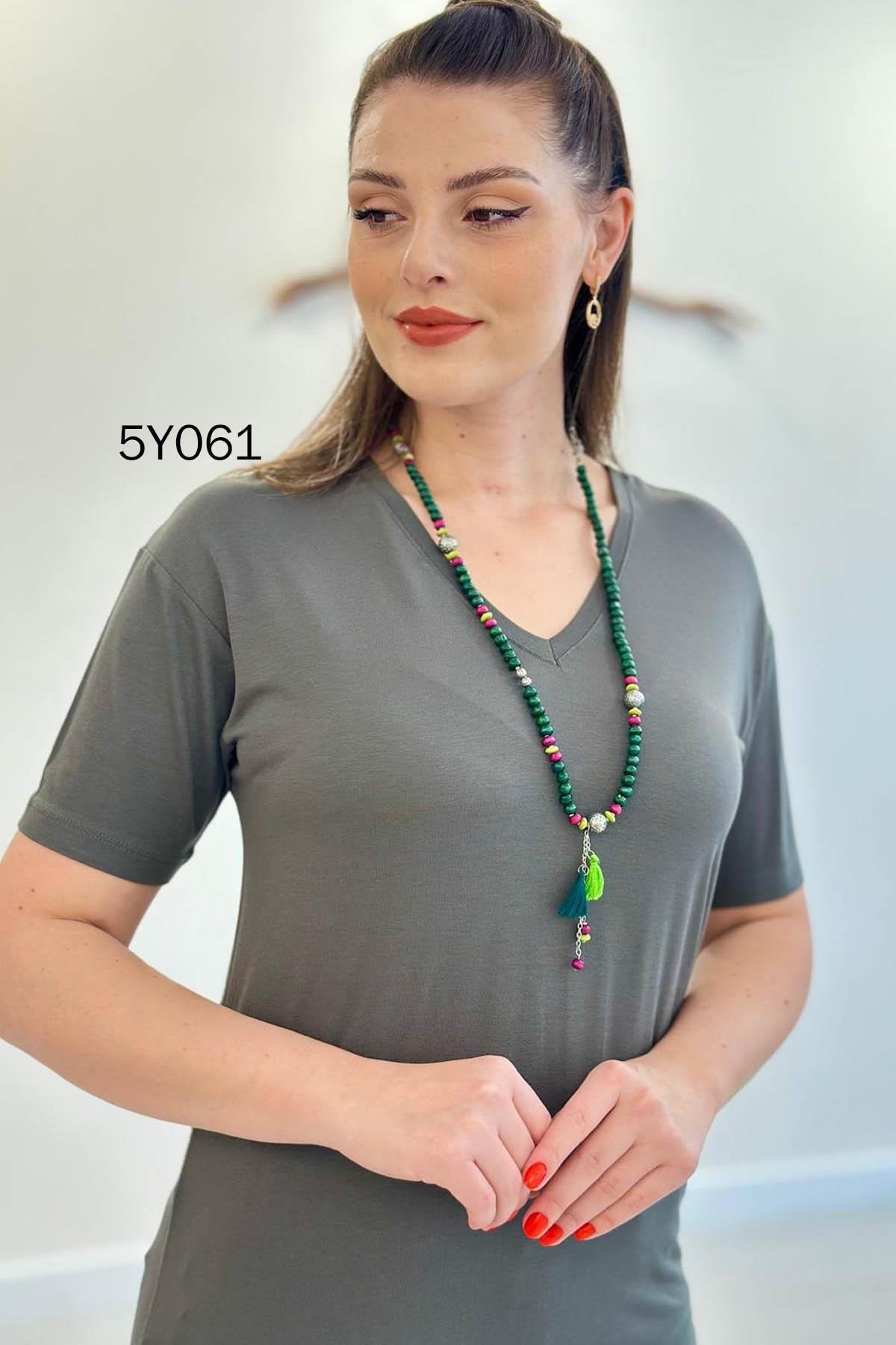 V Yaka Yırtmaçlı Viskon Tshirt