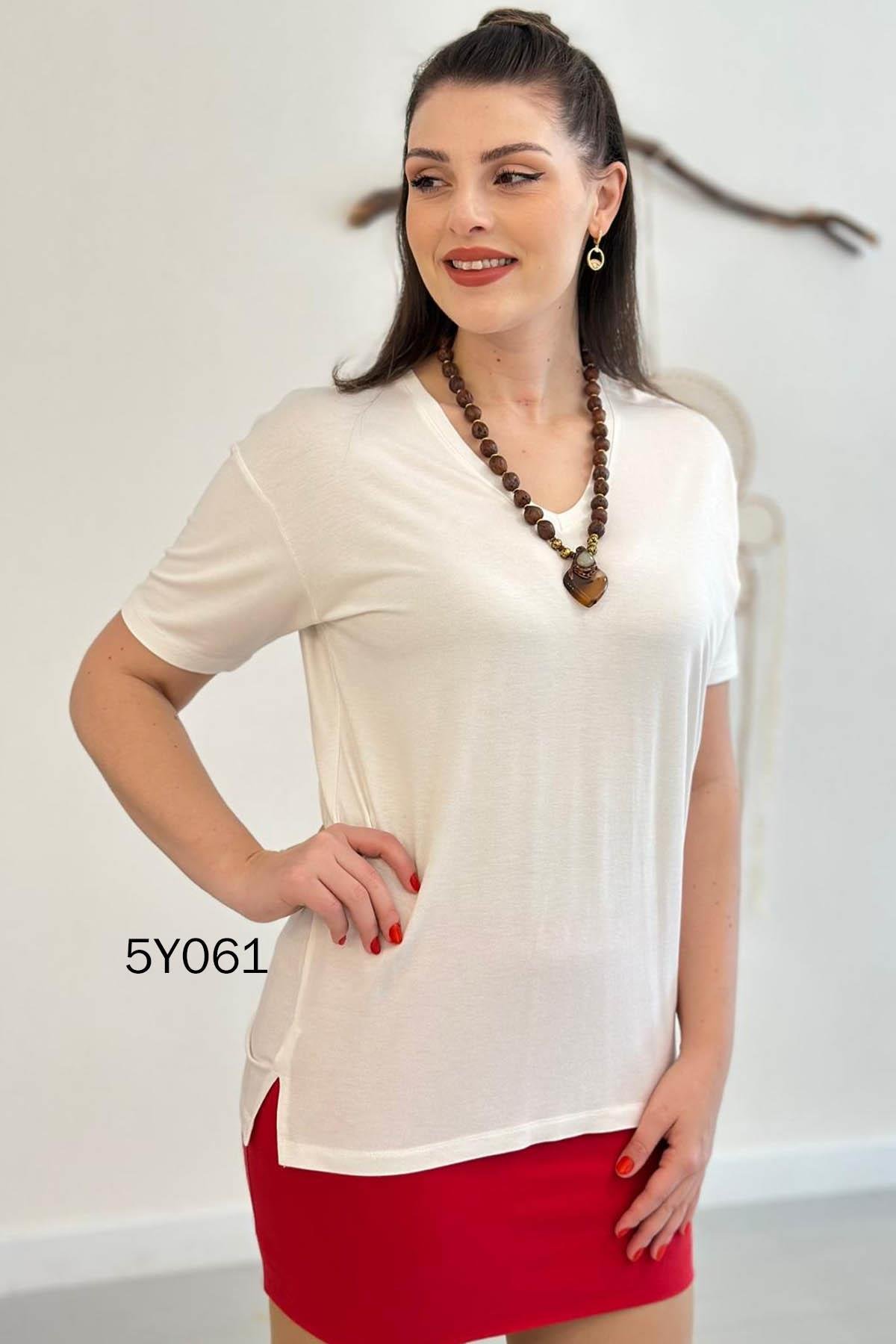 V Yaka Yırtmaçlı Viskon Tshirt