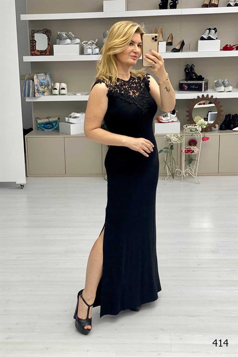 Yaka Güpürlü Elbise