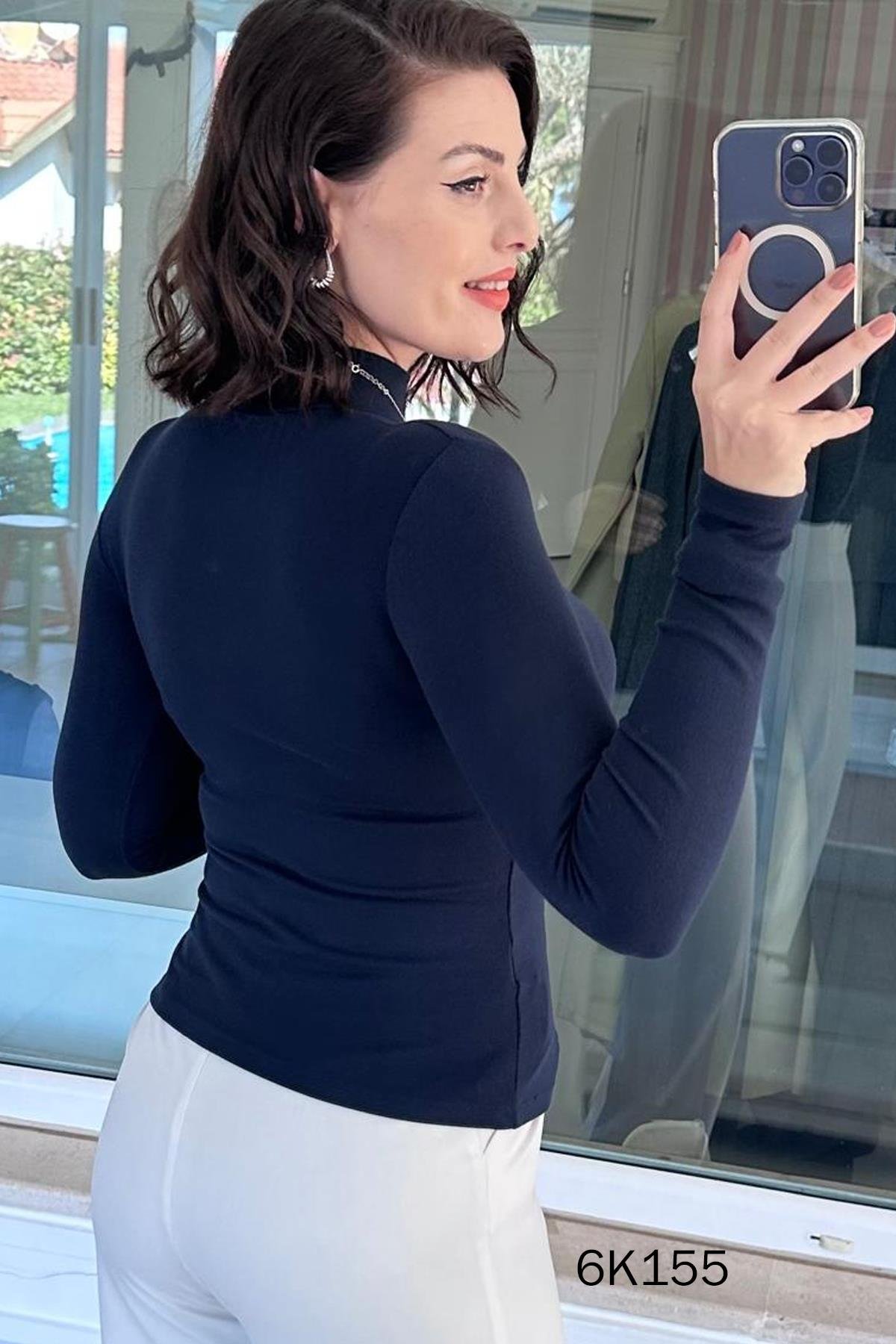 Yarım Balıkçı Yaka Likralı Body