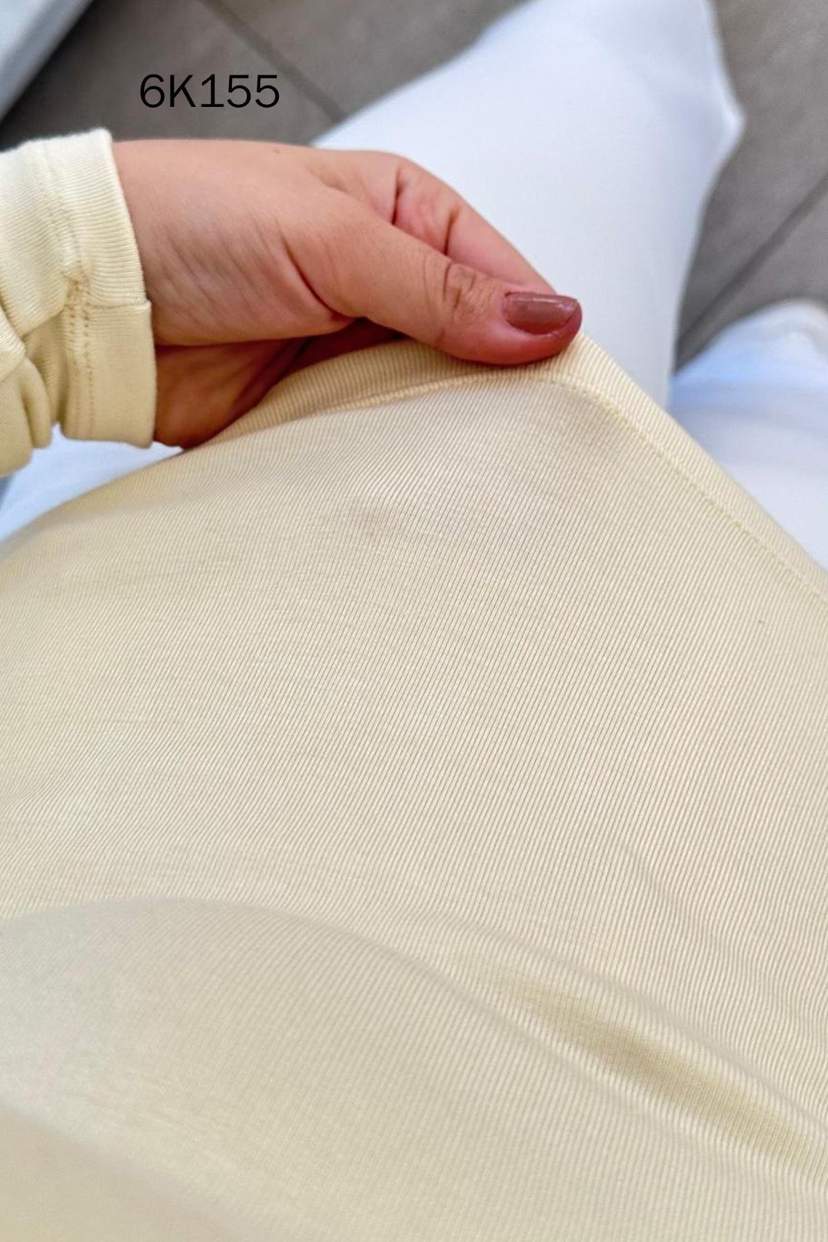 Yarım Balıkçı Yaka Likralı Body