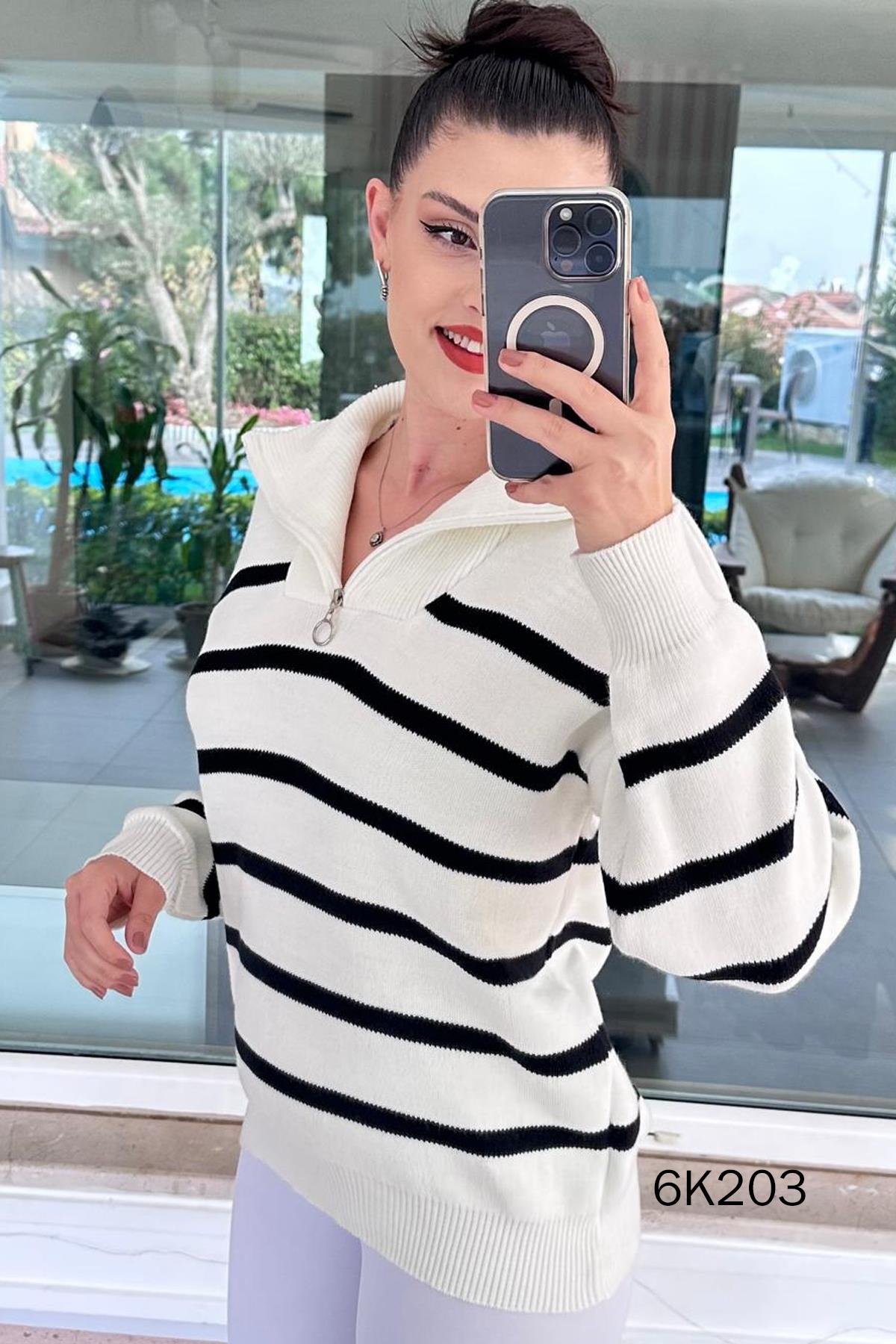 Yarım Fermuarlı Triko Bluz