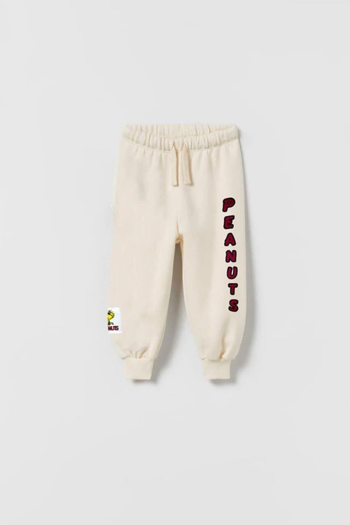 snoopy-peanuts-baskili-kapusonlu-cocuk-d1154b.jpg