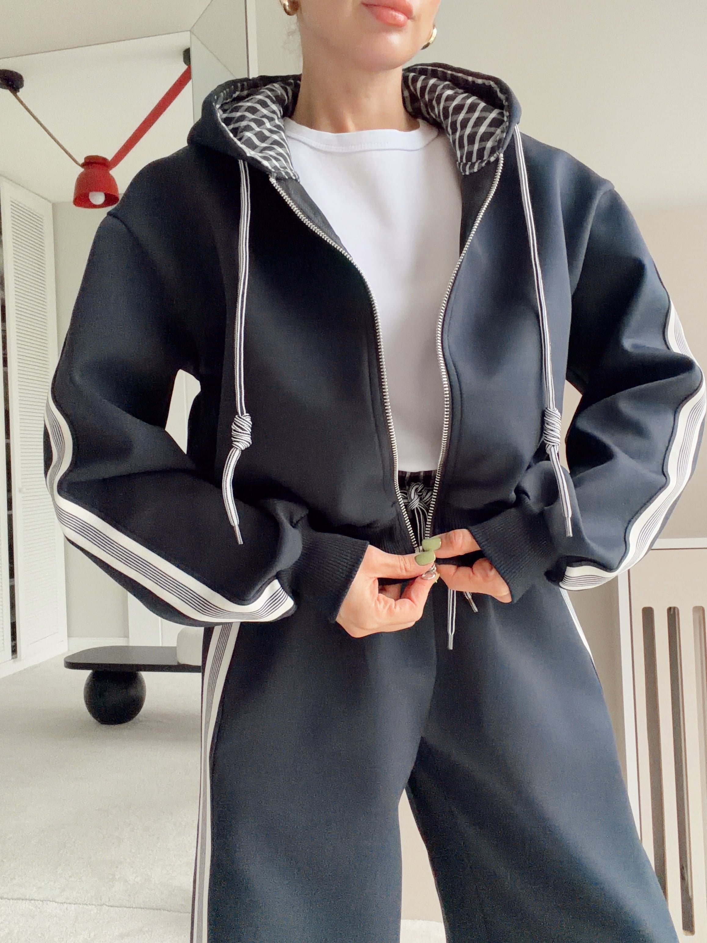 Kapüşonlu Sweatshirt ve Bol Paça Pantolon Eşofman Takım Lacivert