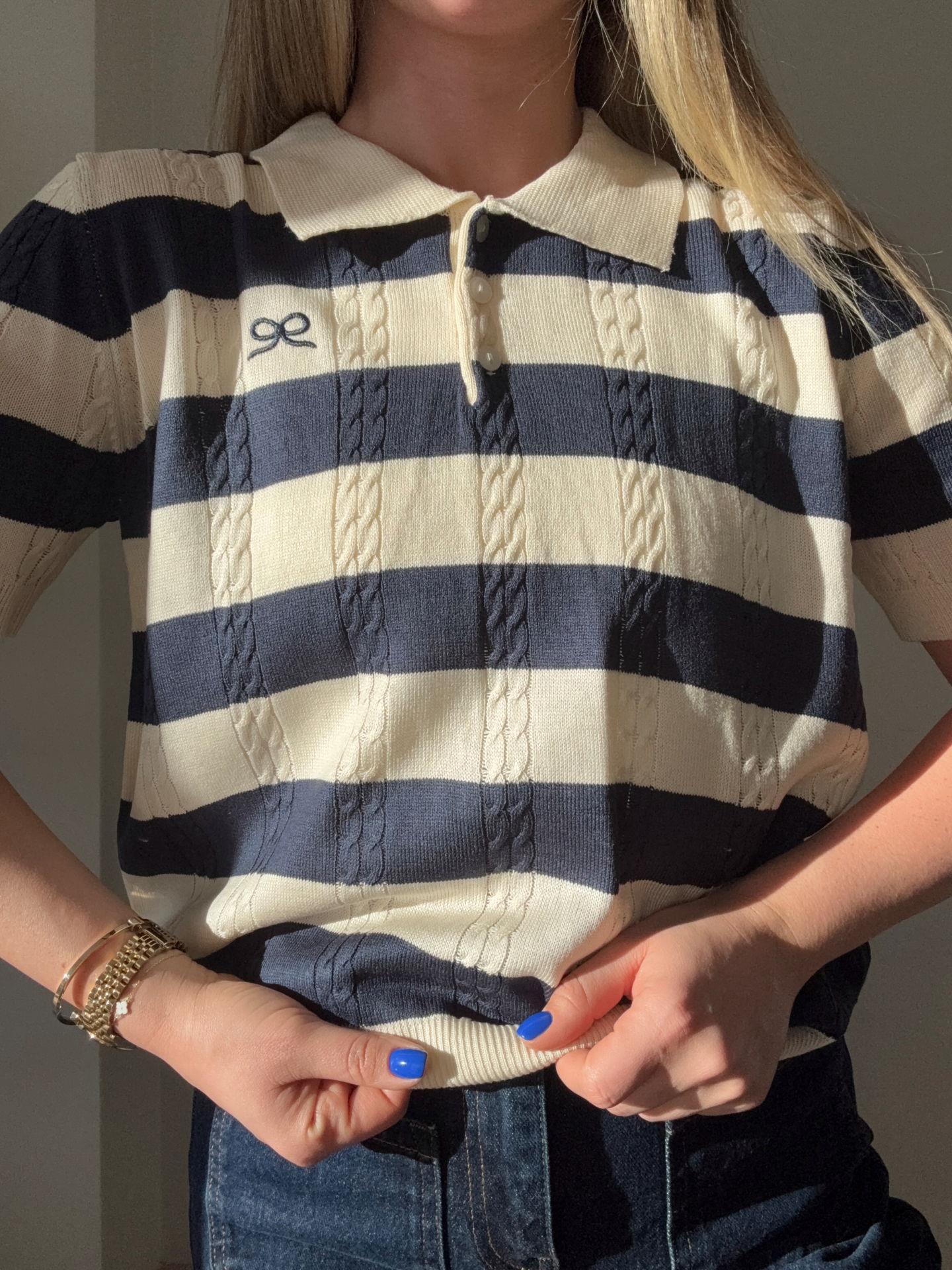 Yakası Düğmeli Triko T-shirt