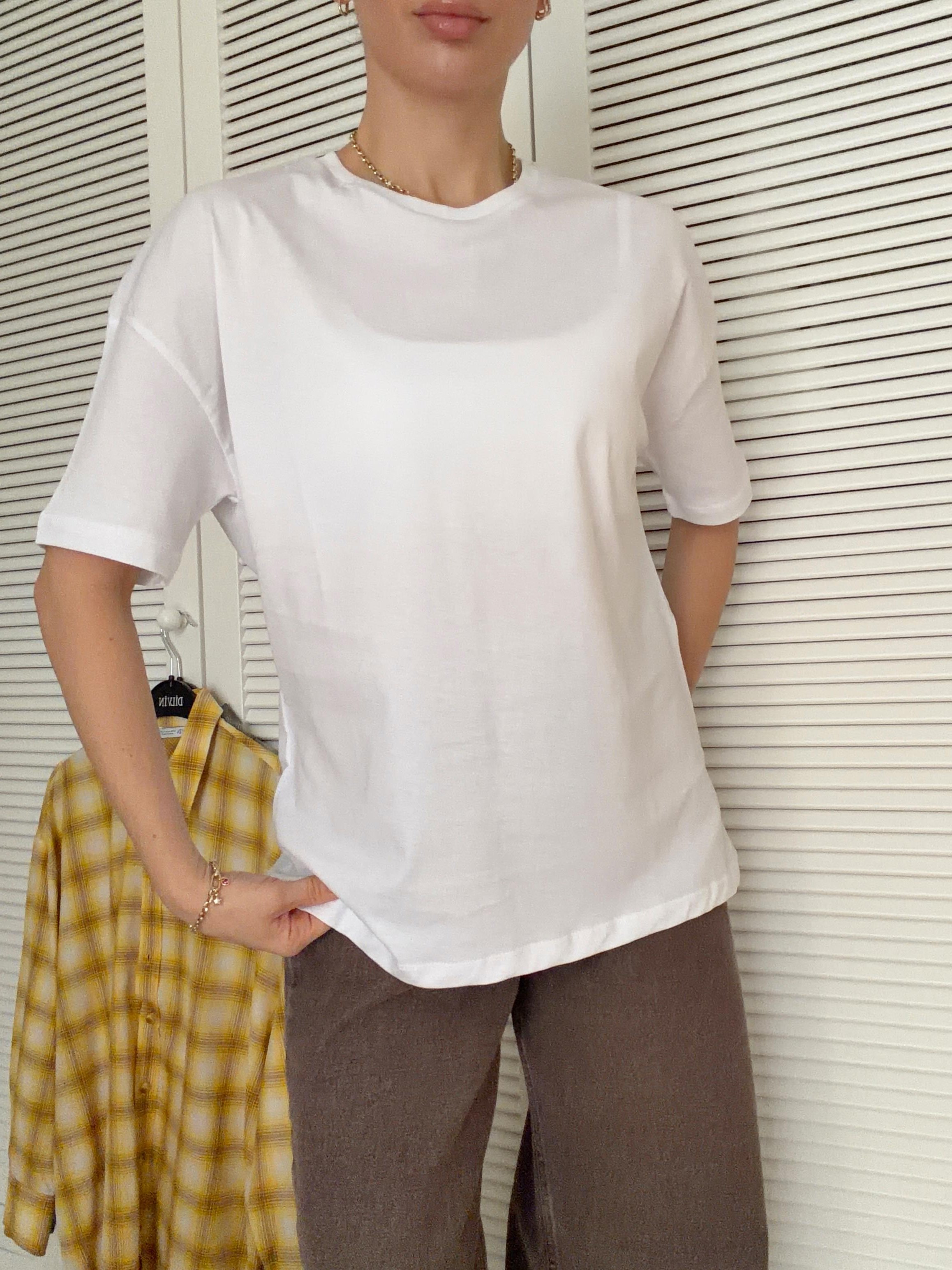 Yuvarlak Yaka Basic T-shirt Ekru