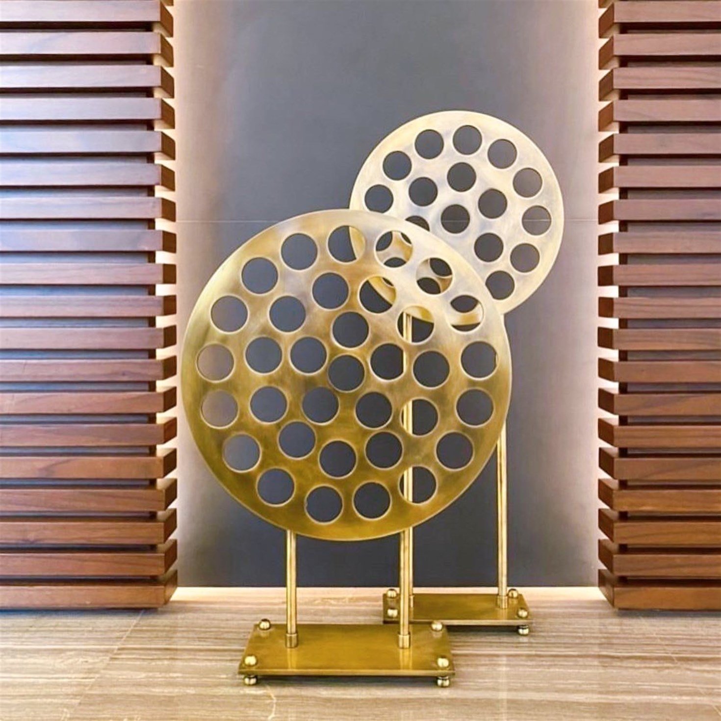 'Hollow' Obje - uzun