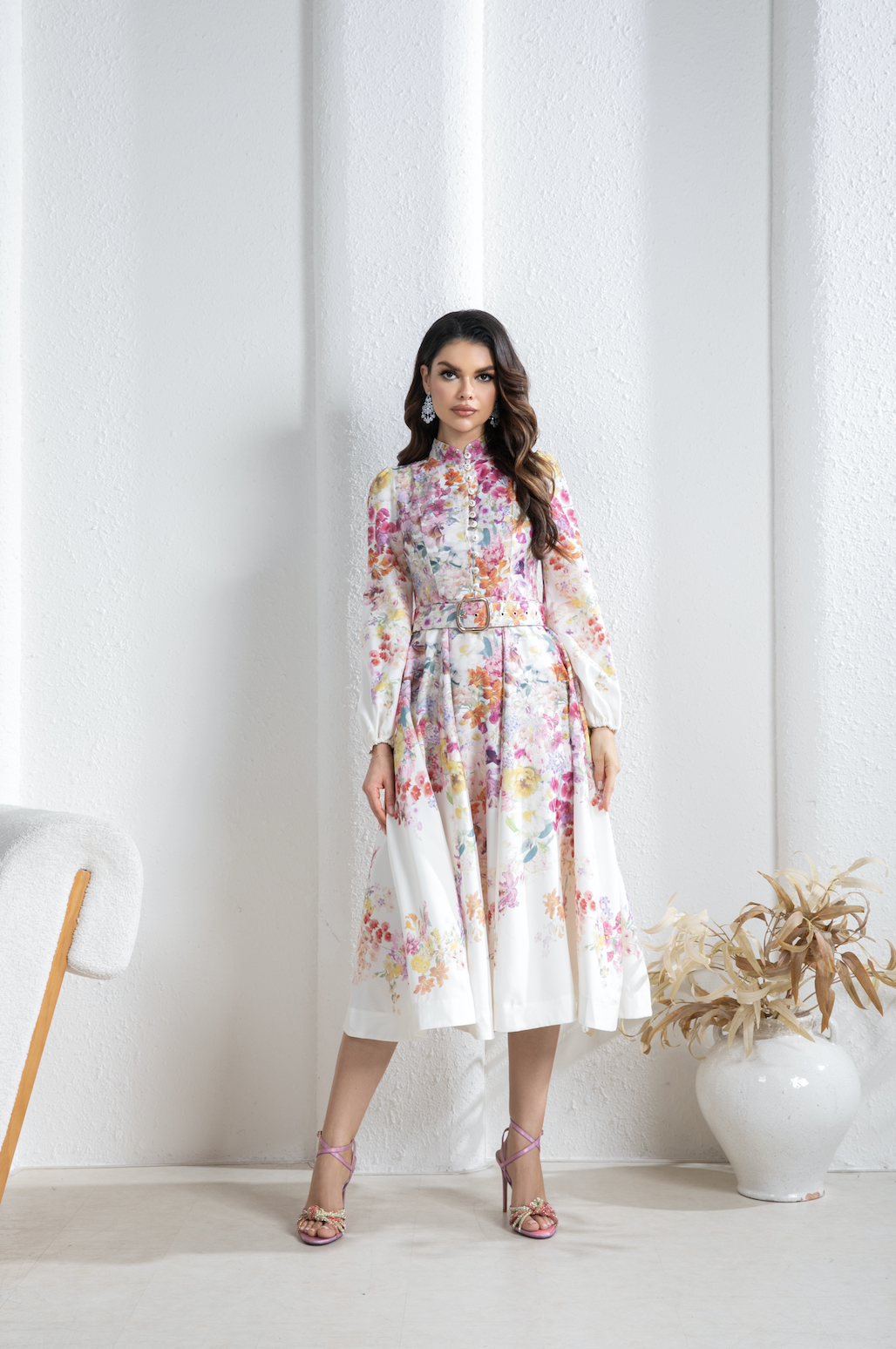 TASARIM ÇİÇEK DESENLİ MİDİ ELBİSE