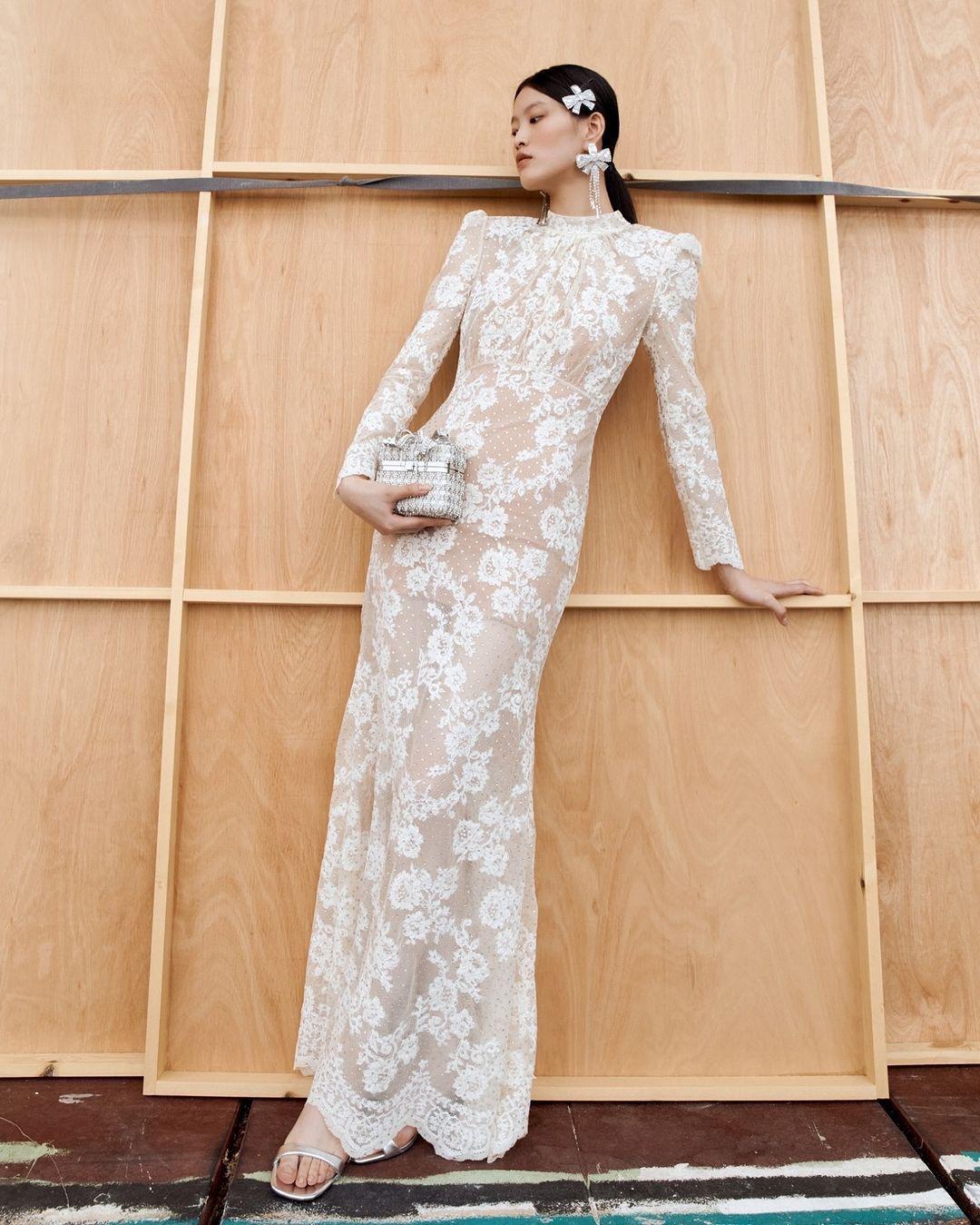 TASARIM DANTEL TAŞ İŞLEMELİ MAXİ ELBİSE