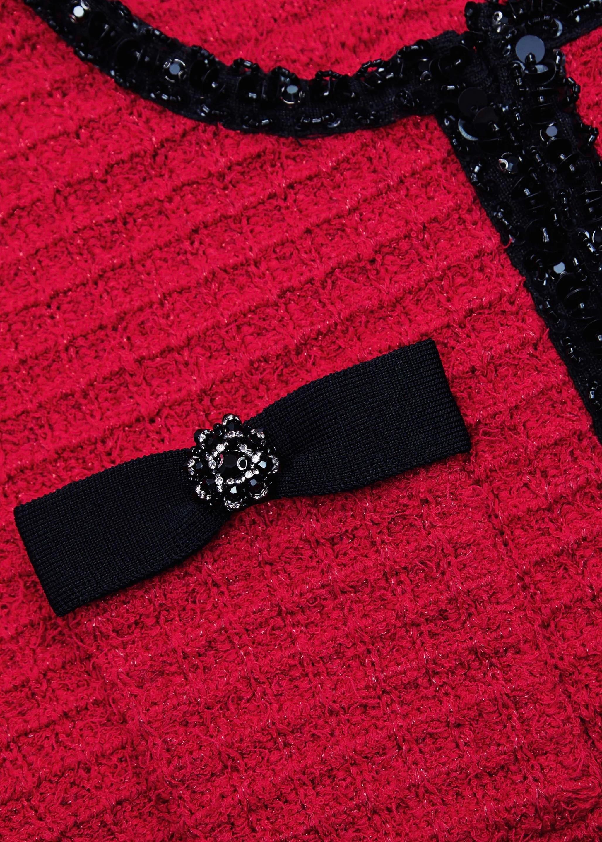 TASARIM  KIRMIZI TRİKO HIRKA
