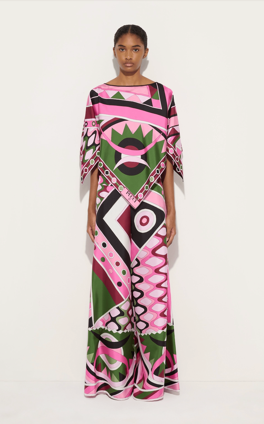 TASARIM PEMBE DESENLİ PANTOLON VE BLUZ TAKIM
