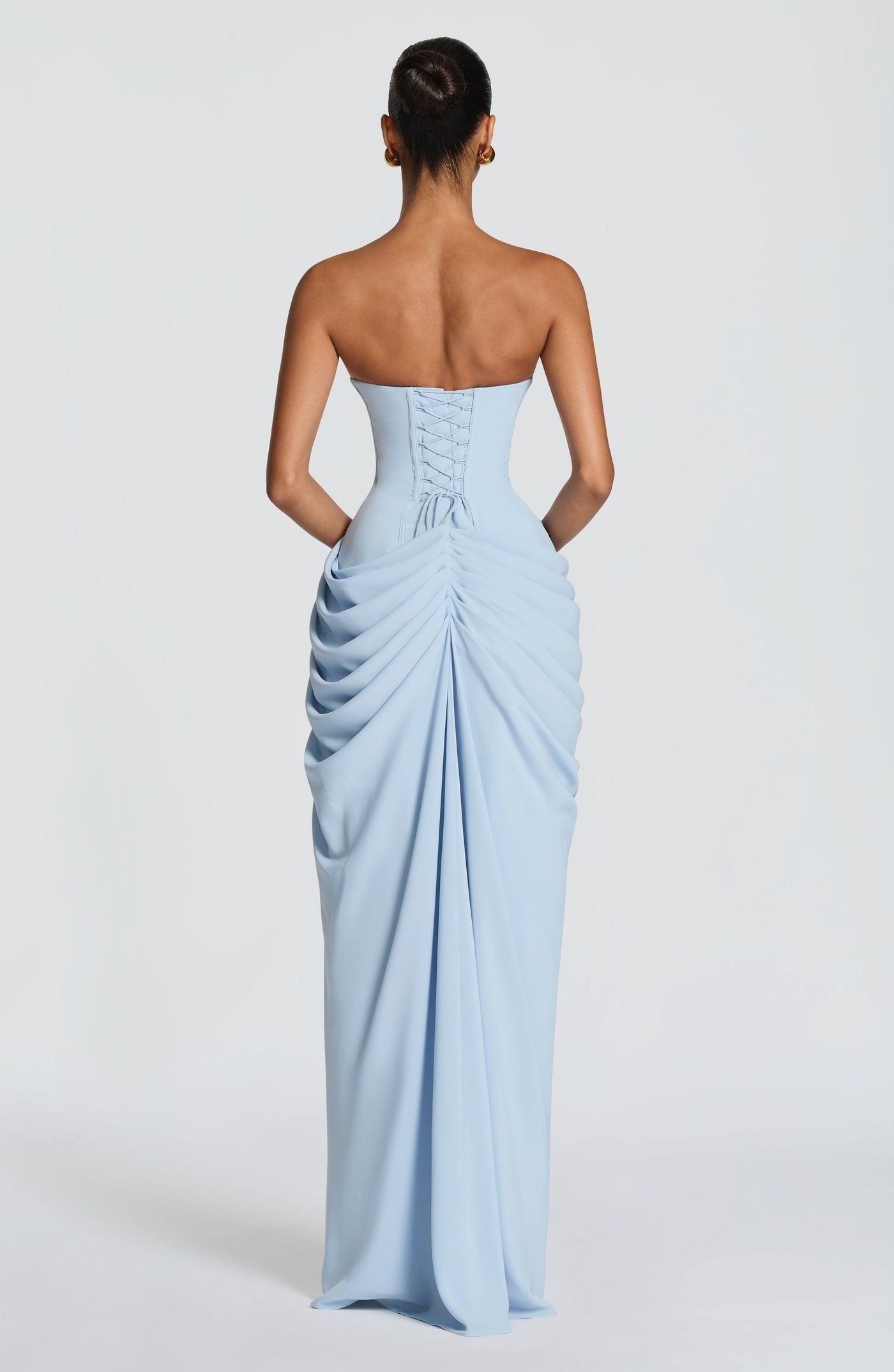 TASARIM SIRTI DRAPE DETAYLI YIRTMAÇLI BEBE MAVİSİ ELBİSE